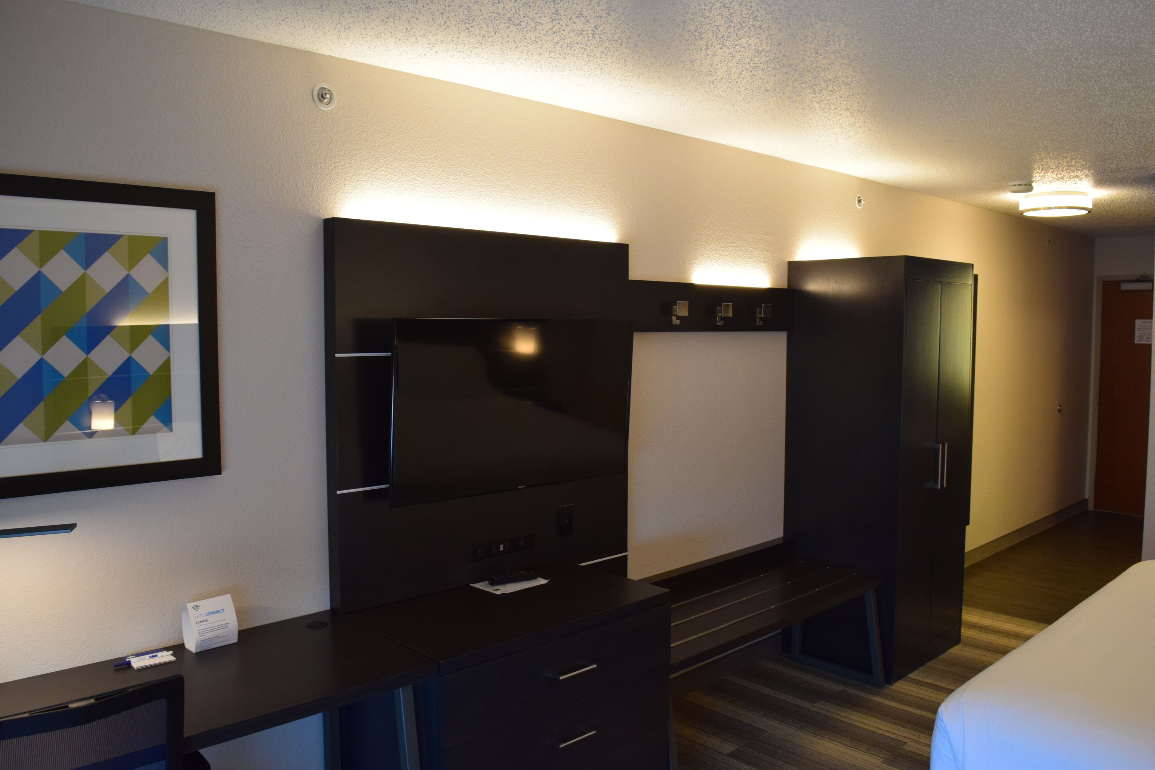 Holiday Inn Express & Suites Sparta — 6