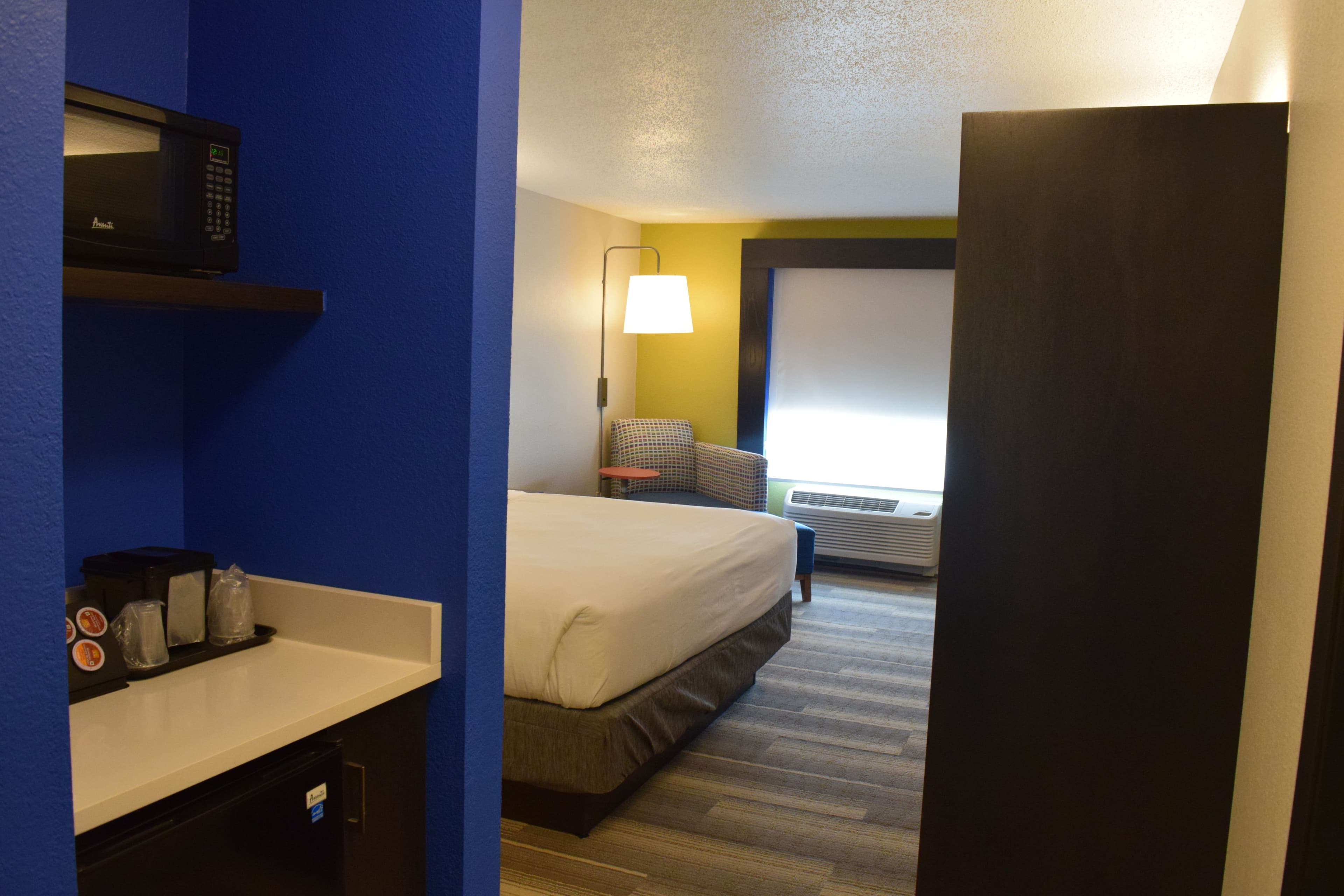 Holiday Inn Express & Suites Sparta — 8