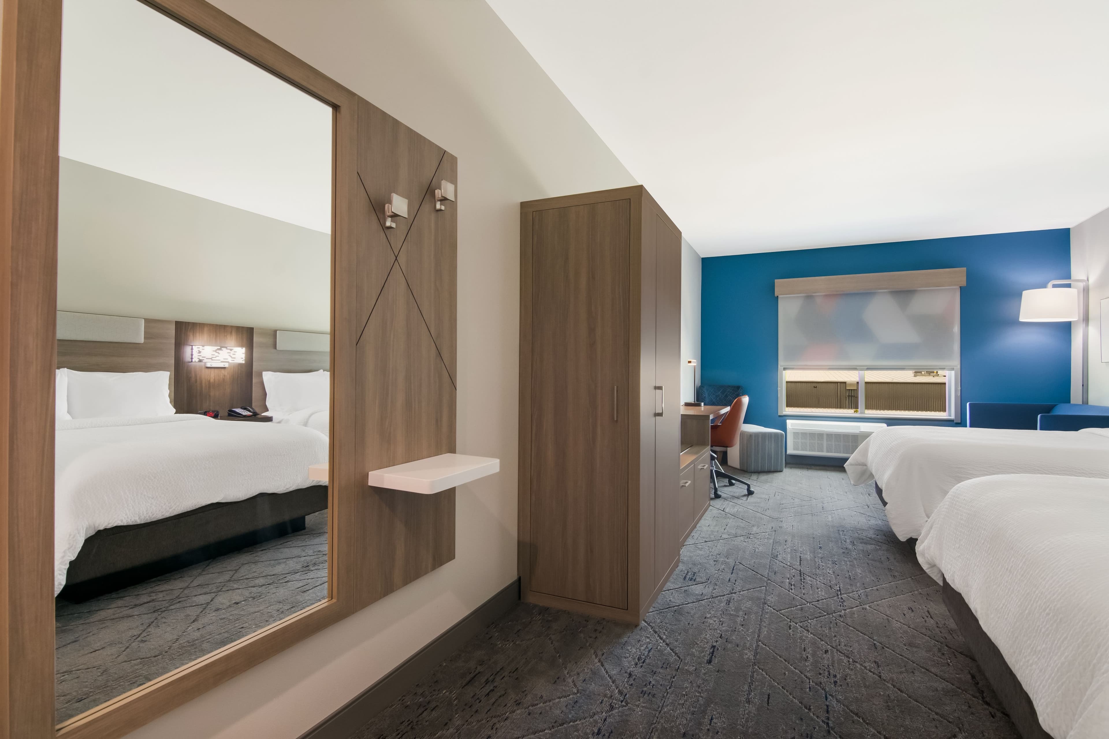 Holiday Inn Express & Suites Springdale - Fayetteville Area — 40