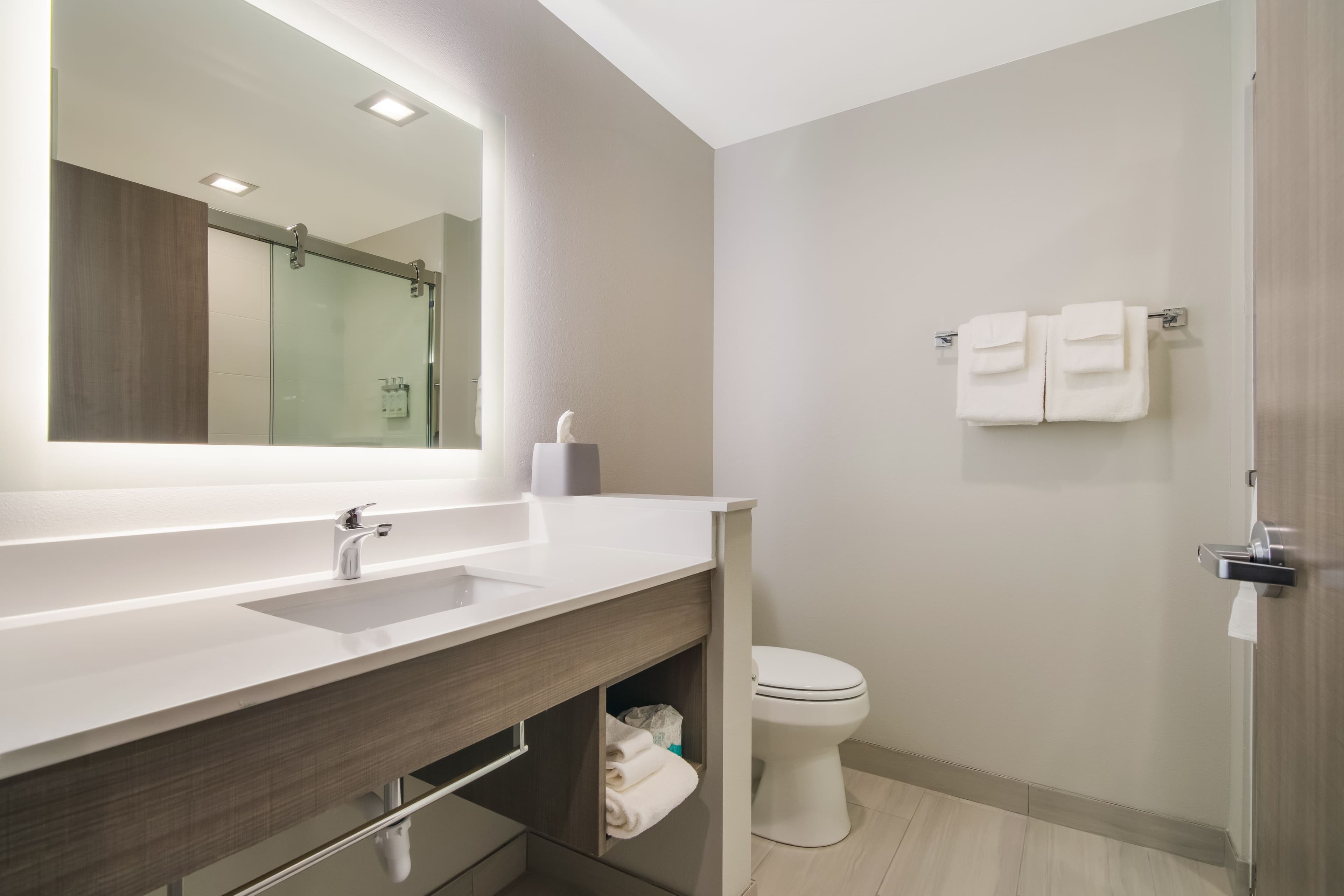 Holiday Inn Express & Suites Springdale - Fayetteville Area — 32
