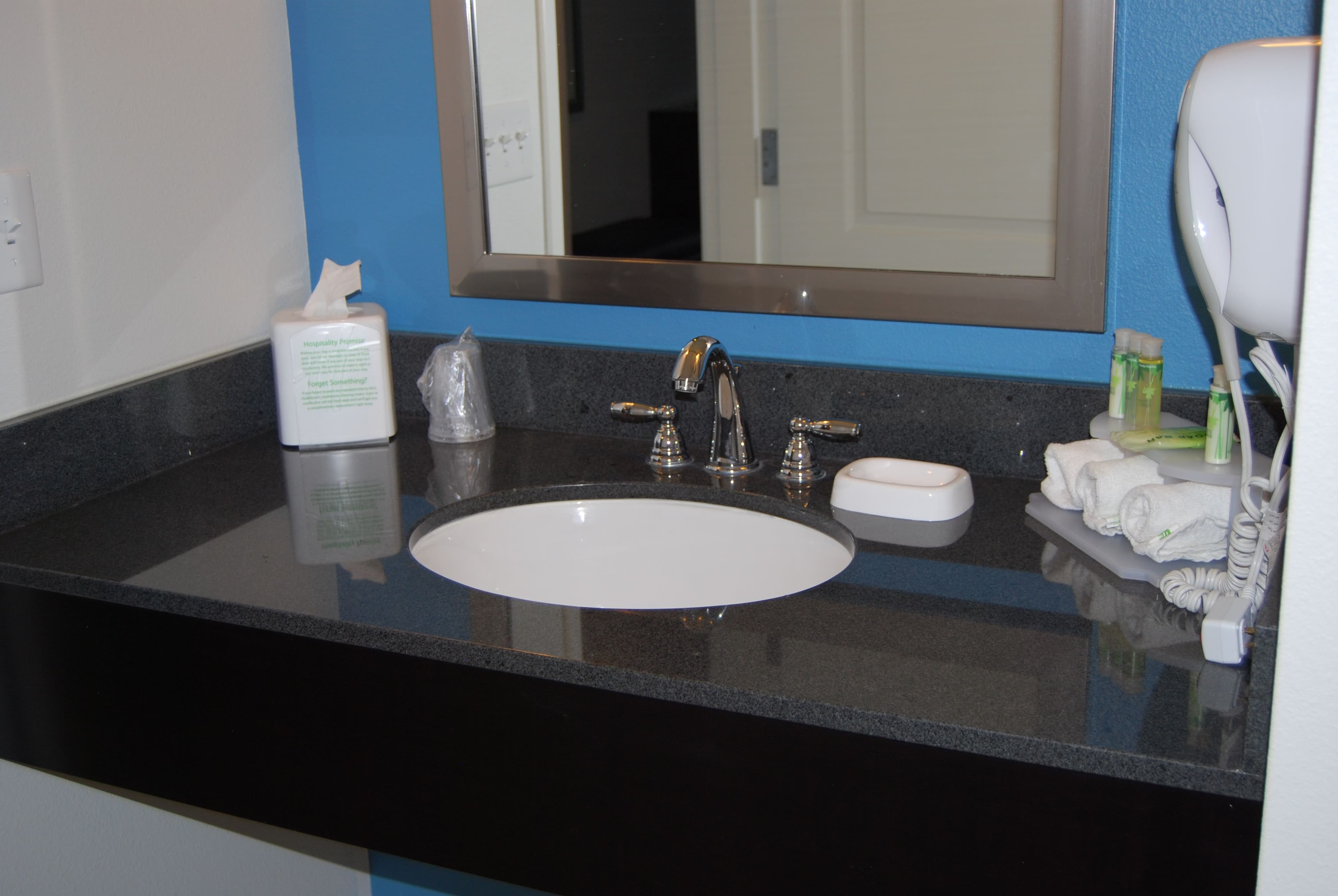 Holiday Inn Express & Suites Springville-South Provo Area - Image 5