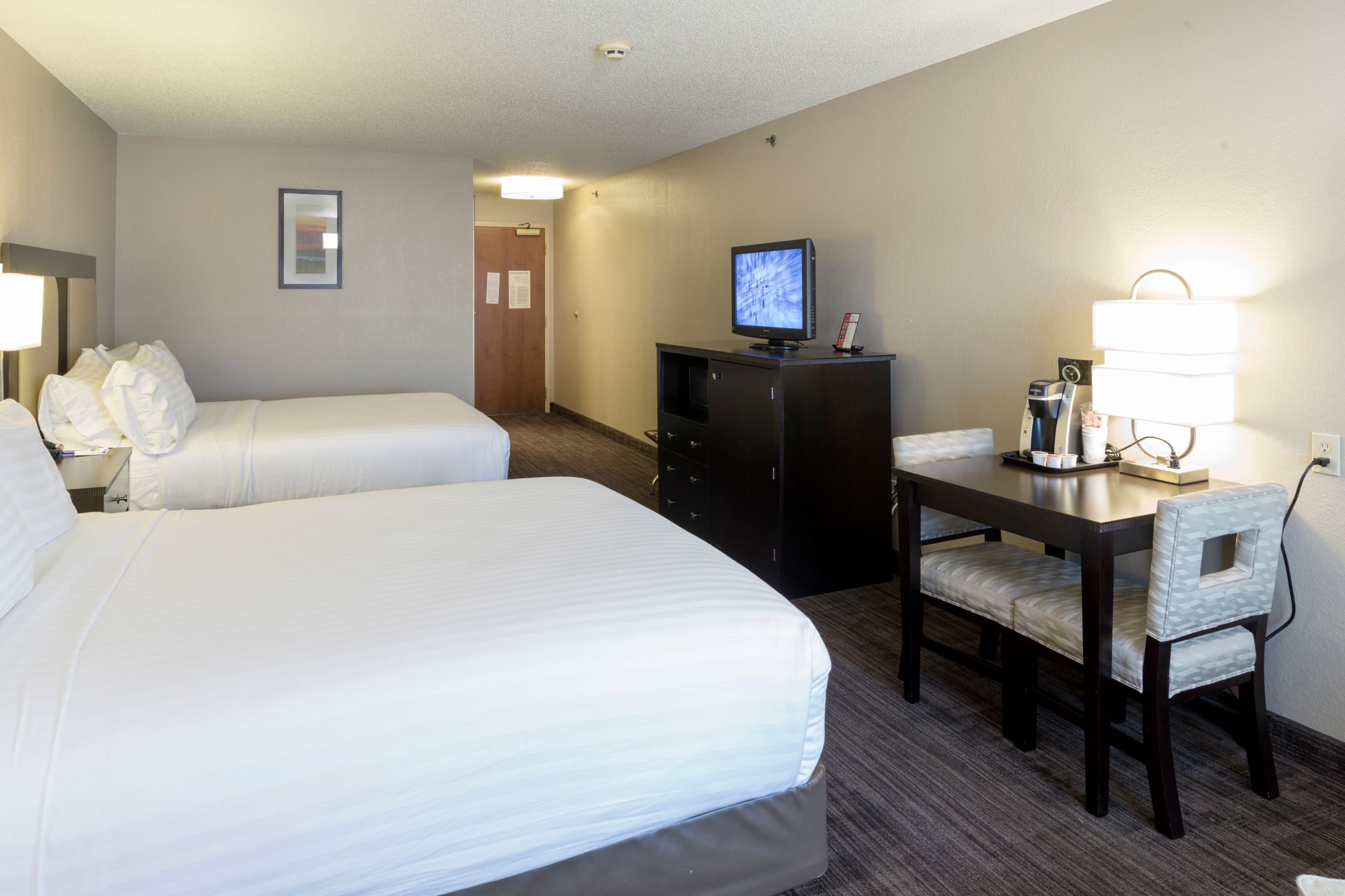Holiday Inn Express & Suites St. Joseph Lakefront — 9