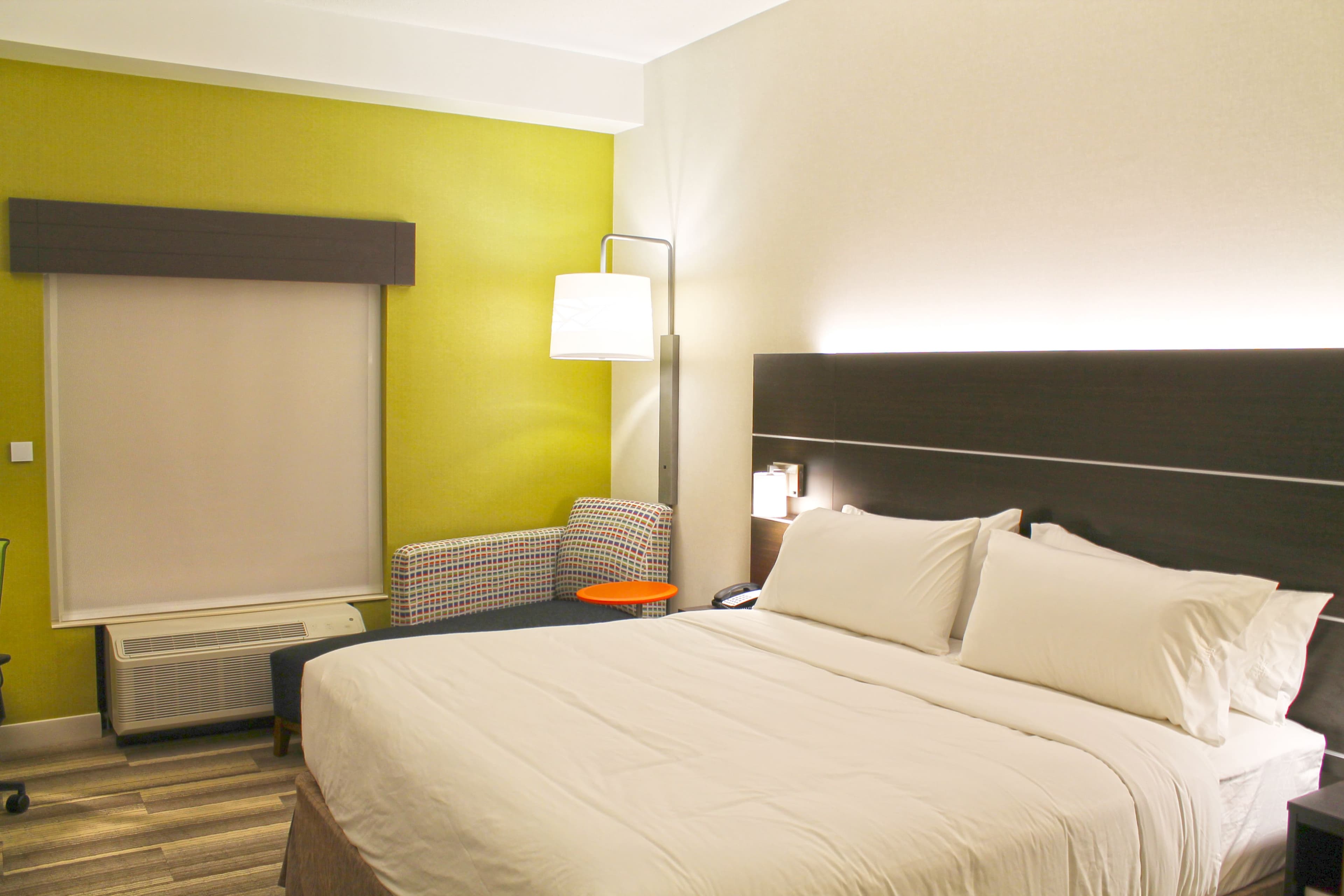 Holiday Inn Express & Suites St. Louis South - I-55 — 10