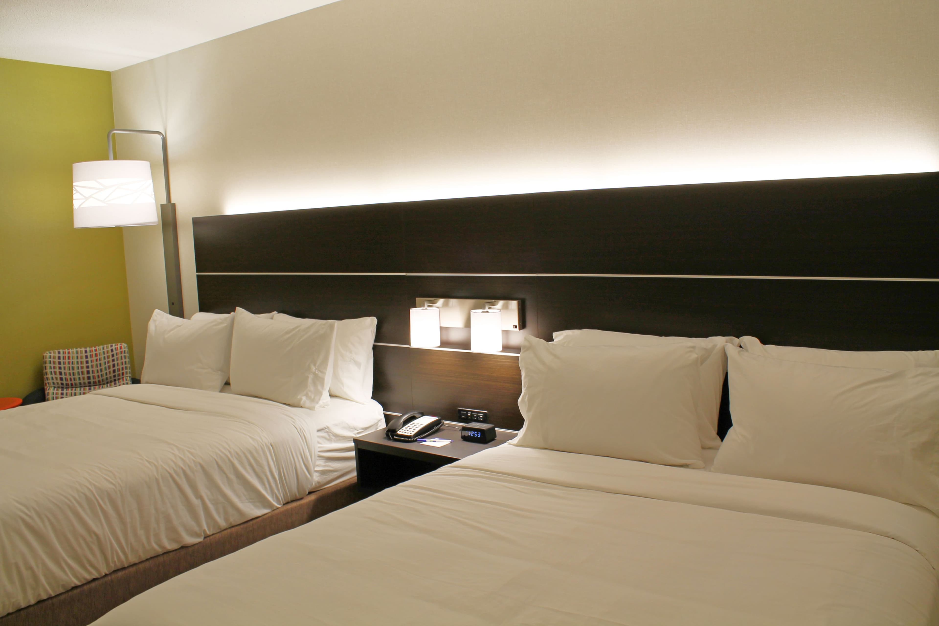 Holiday Inn Express & Suites St. Louis South - I-55 — 24