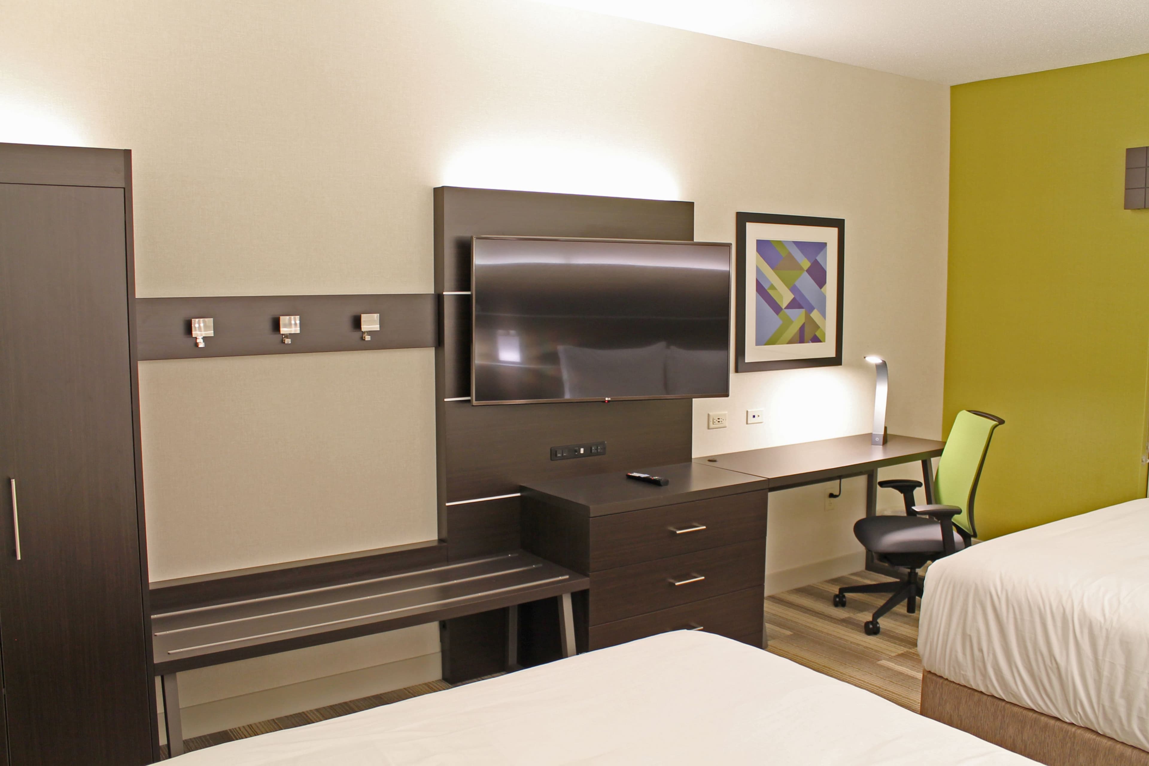 Holiday Inn Express & Suites St. Louis South - I-55 — 25