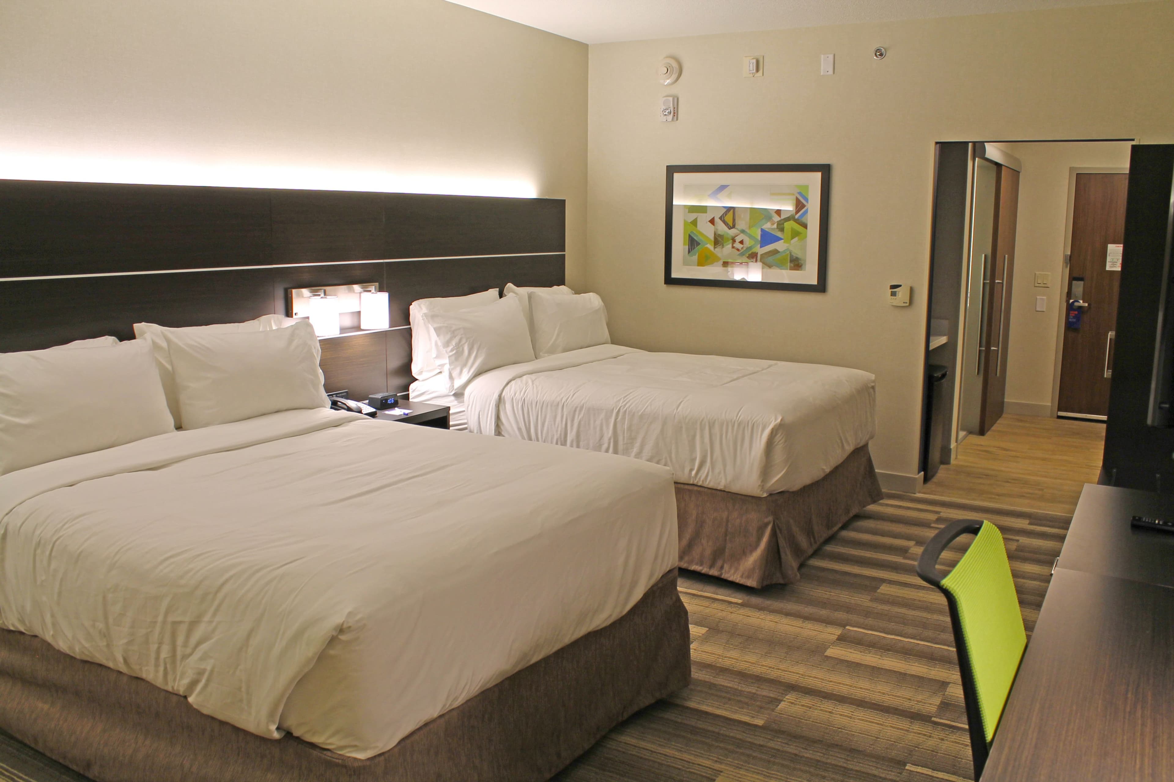 Holiday Inn Express & Suites St. Louis South - I-55 — 35