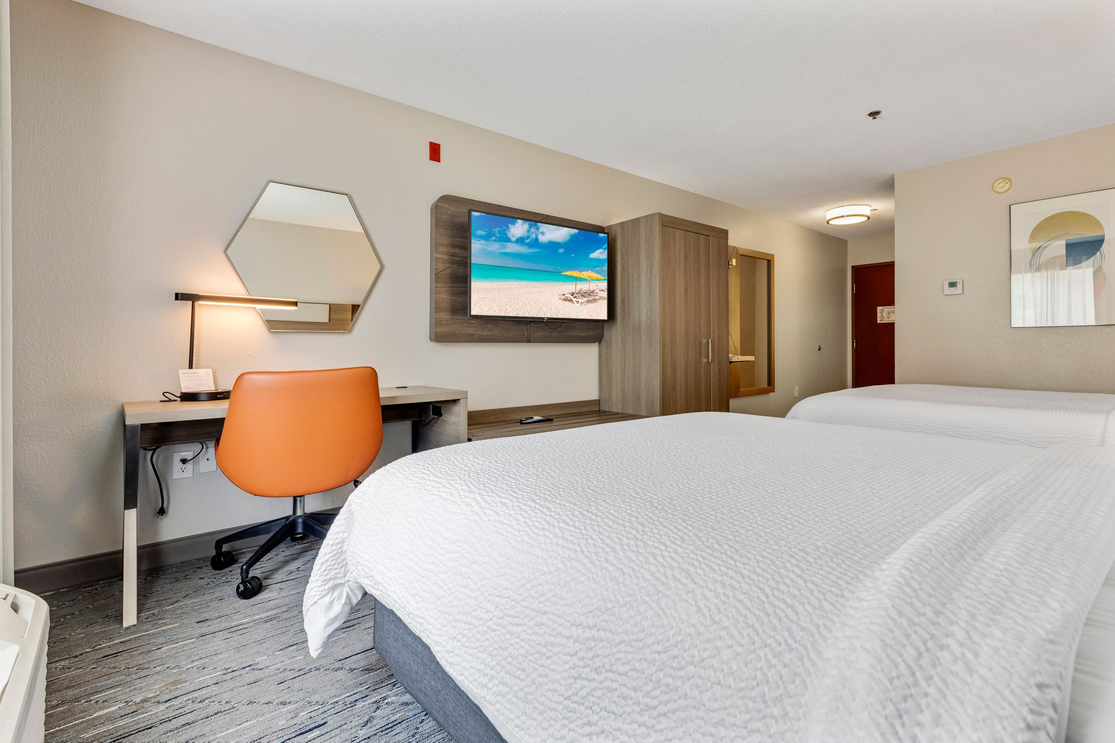Holiday Inn Express & Suites Starkville — 12