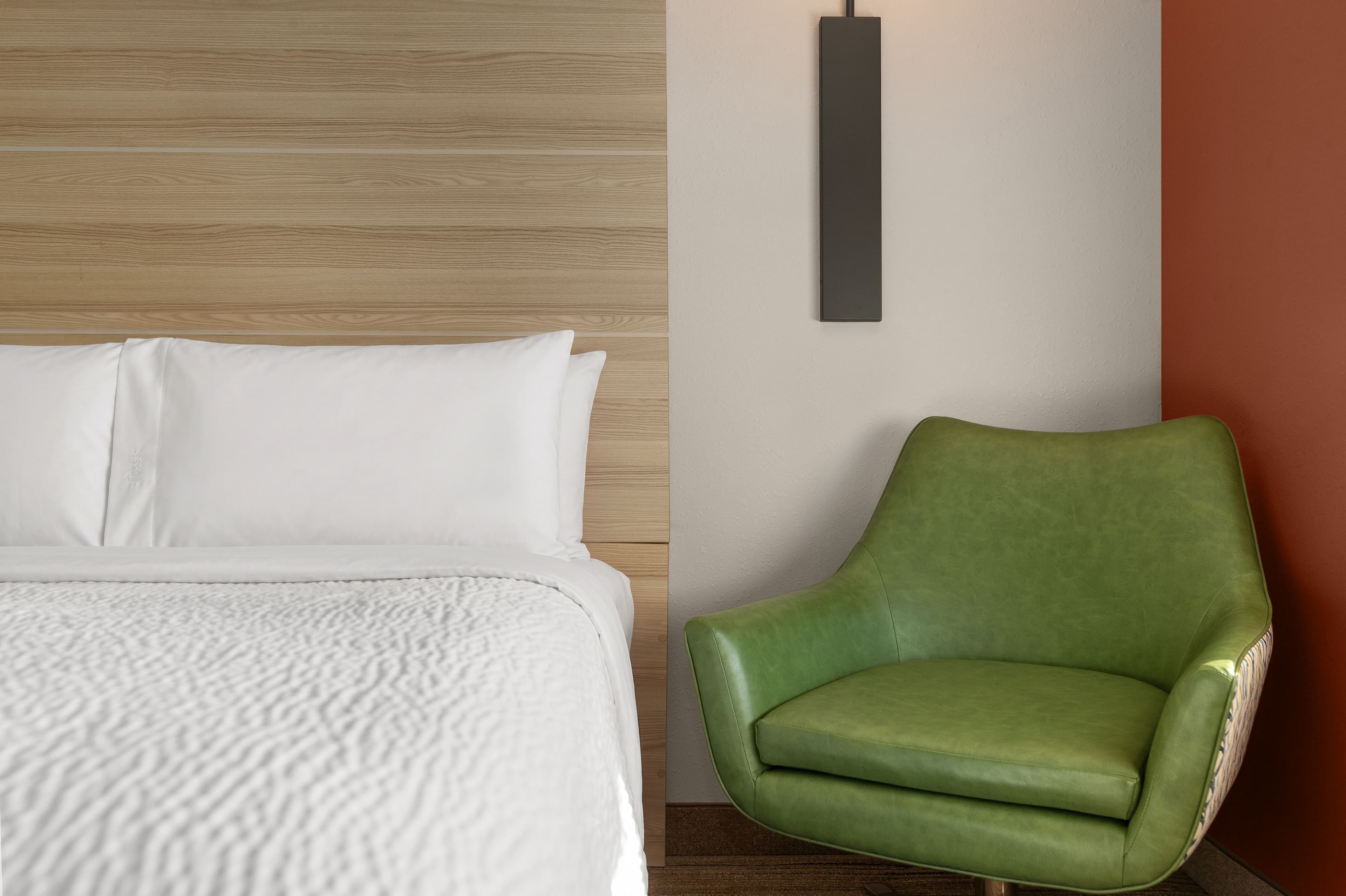 Holiday Inn Express & Suites Staunton — 4