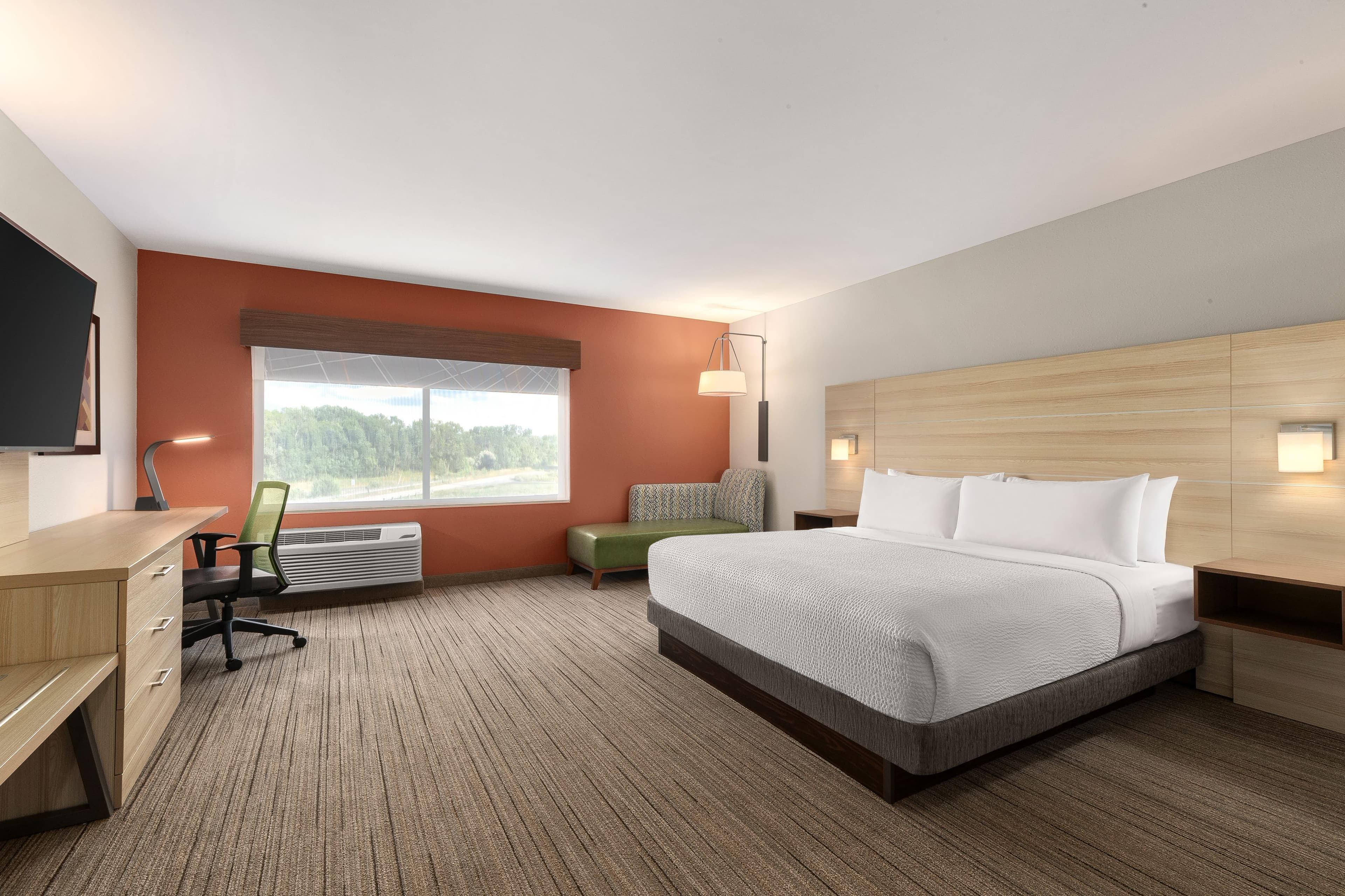 Holiday Inn Express & Suites Staunton — 12