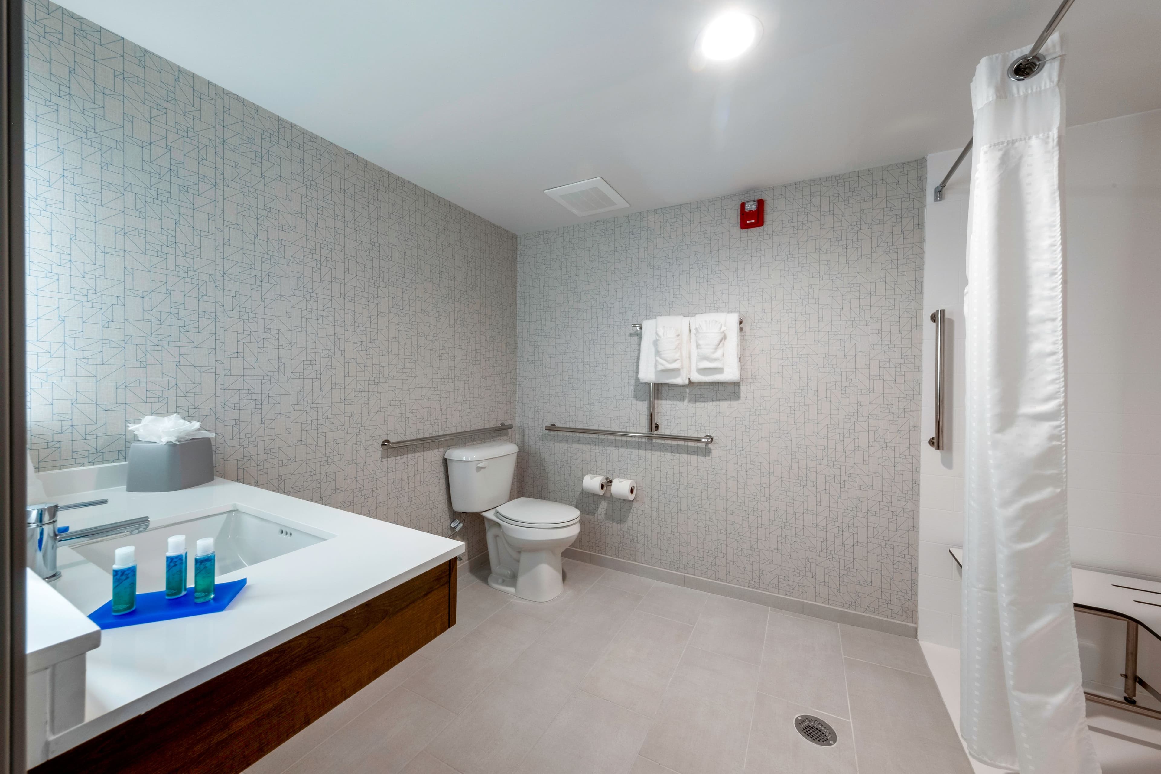 Holiday Inn Express & Suites Staunton — 14