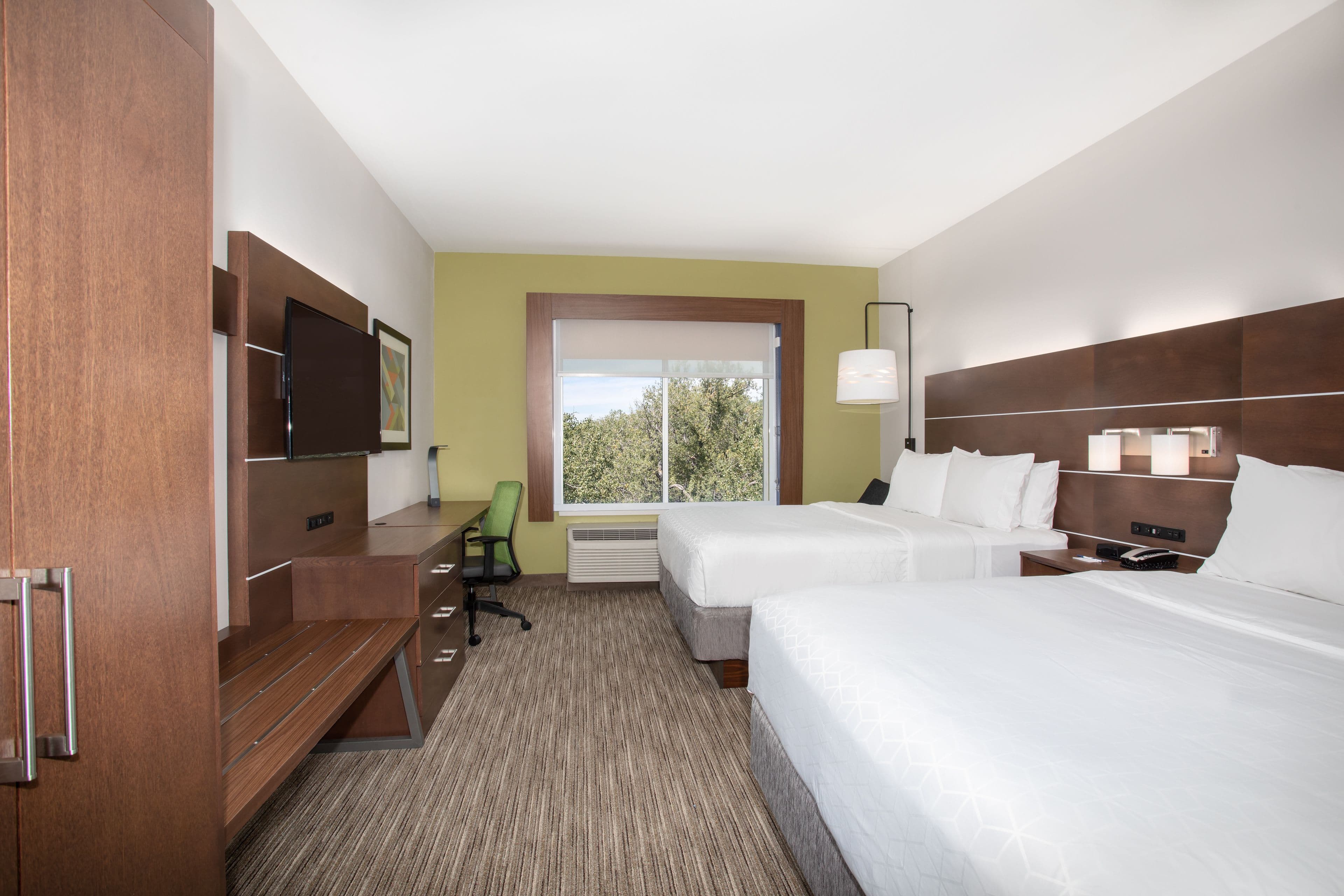 Holiday Inn Express & Suites Sterling — 22