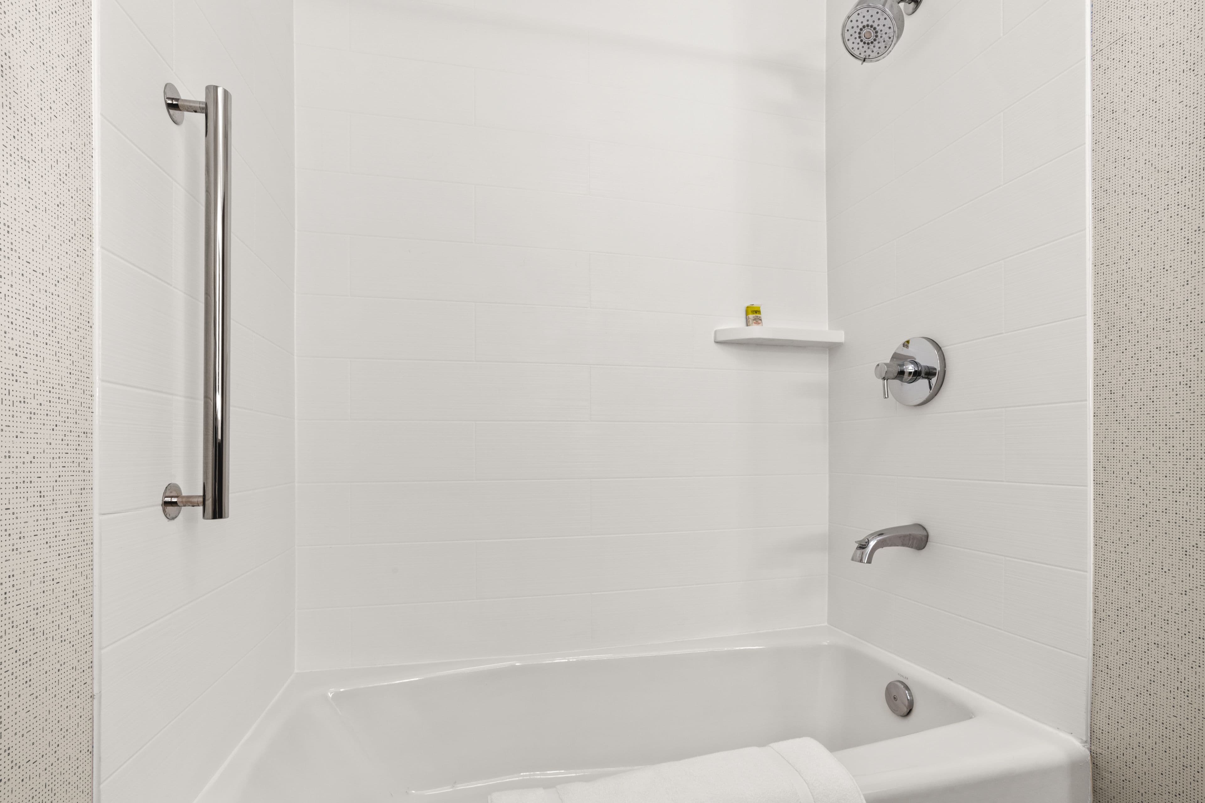 Holiday Inn Express & Suites Suisun City — 38