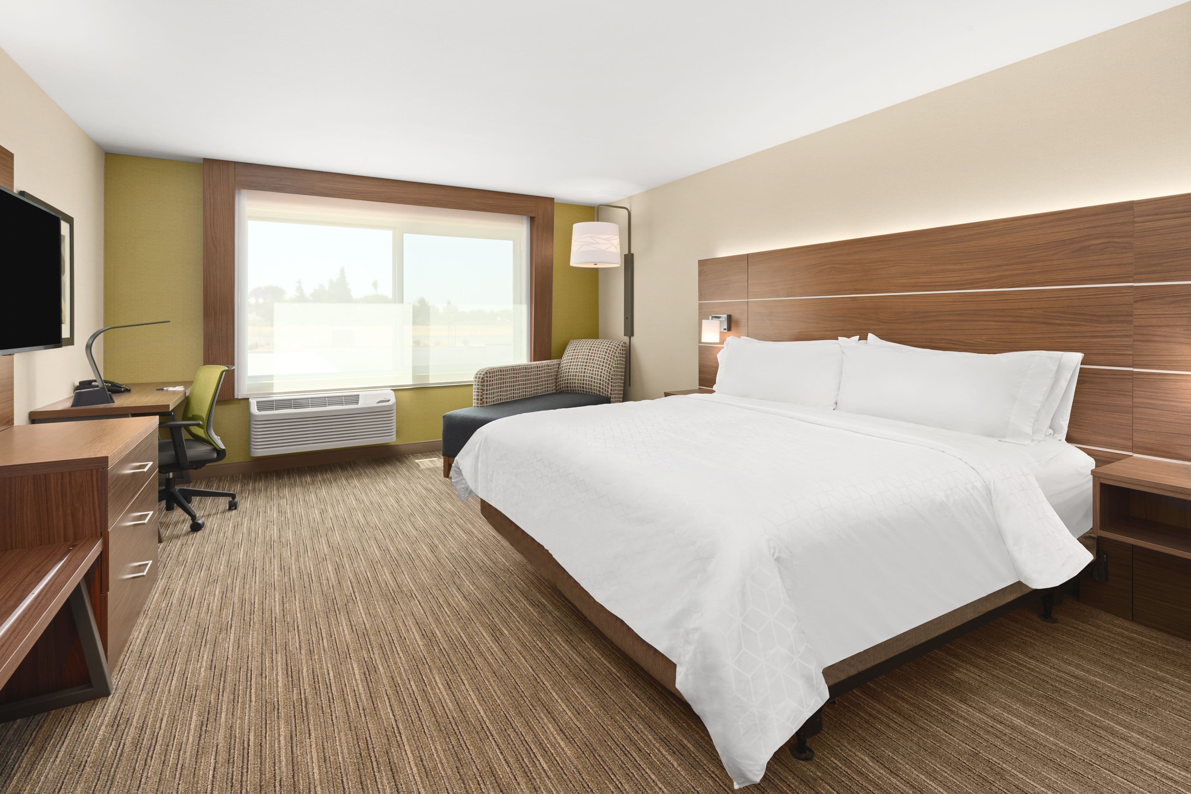Holiday Inn Express & Suites Suisun City — 8