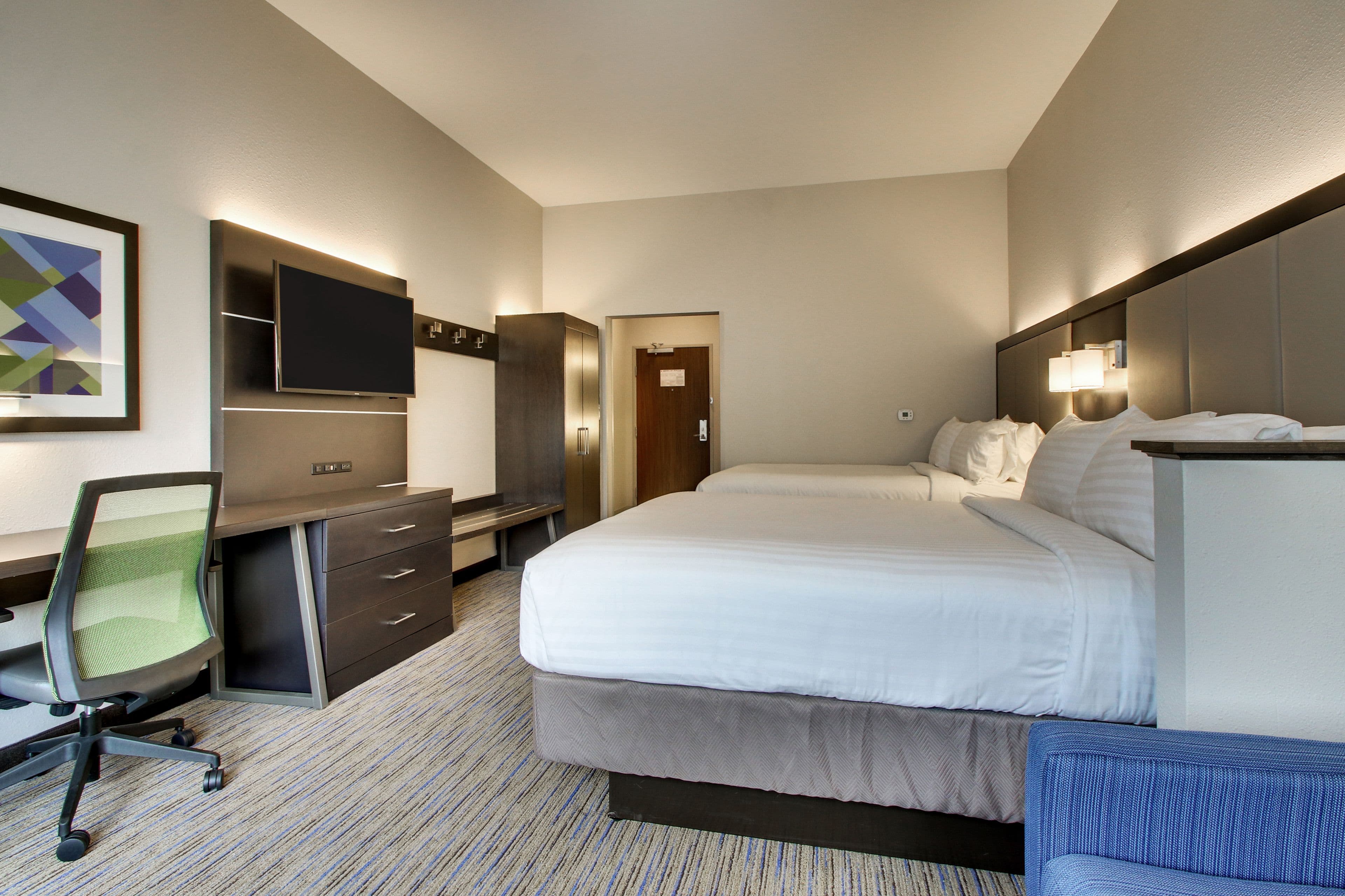 Holiday Inn Express & Suites Summerville — 14