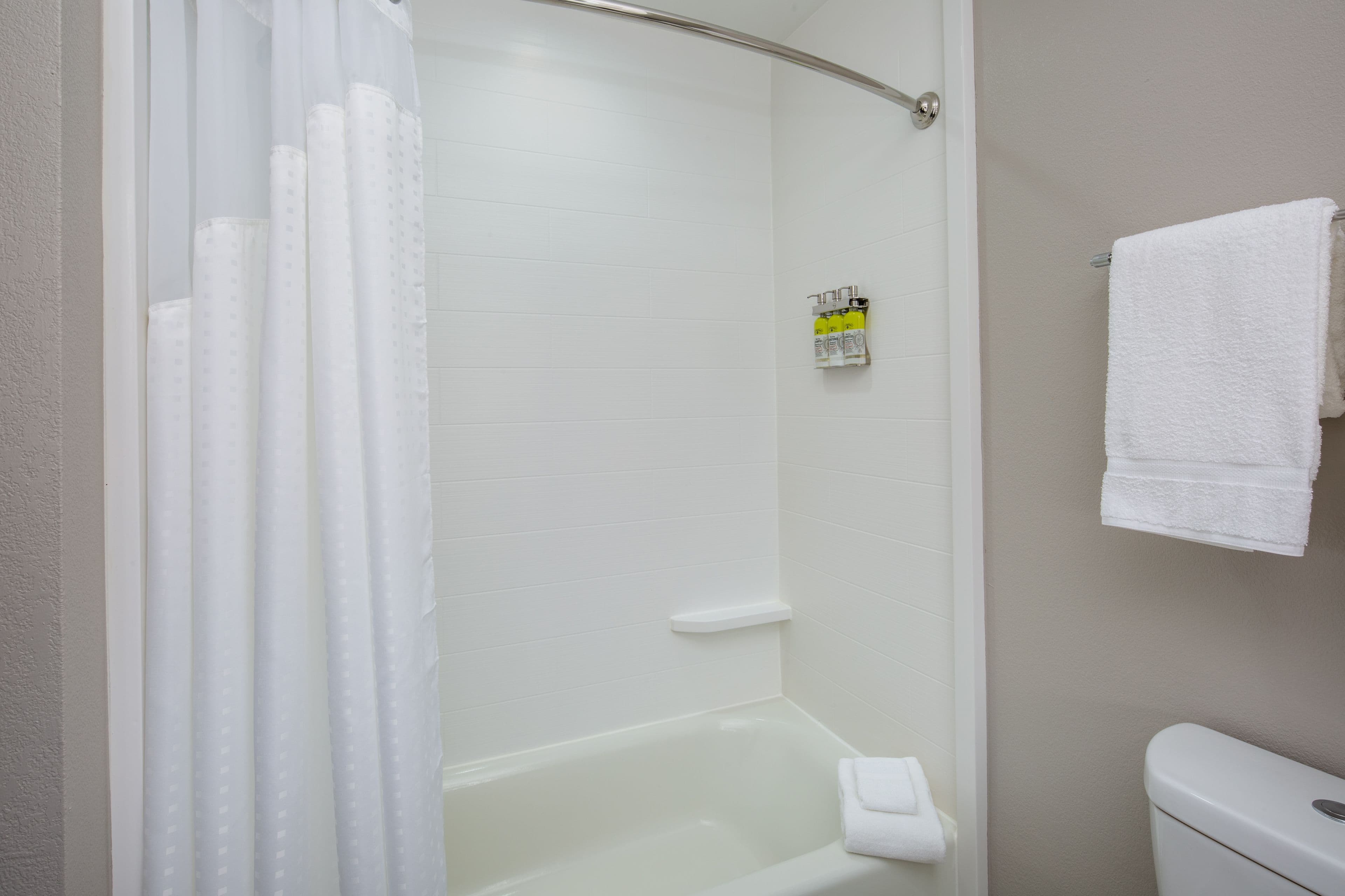 Holiday Inn Express & Suites Surprise — 5