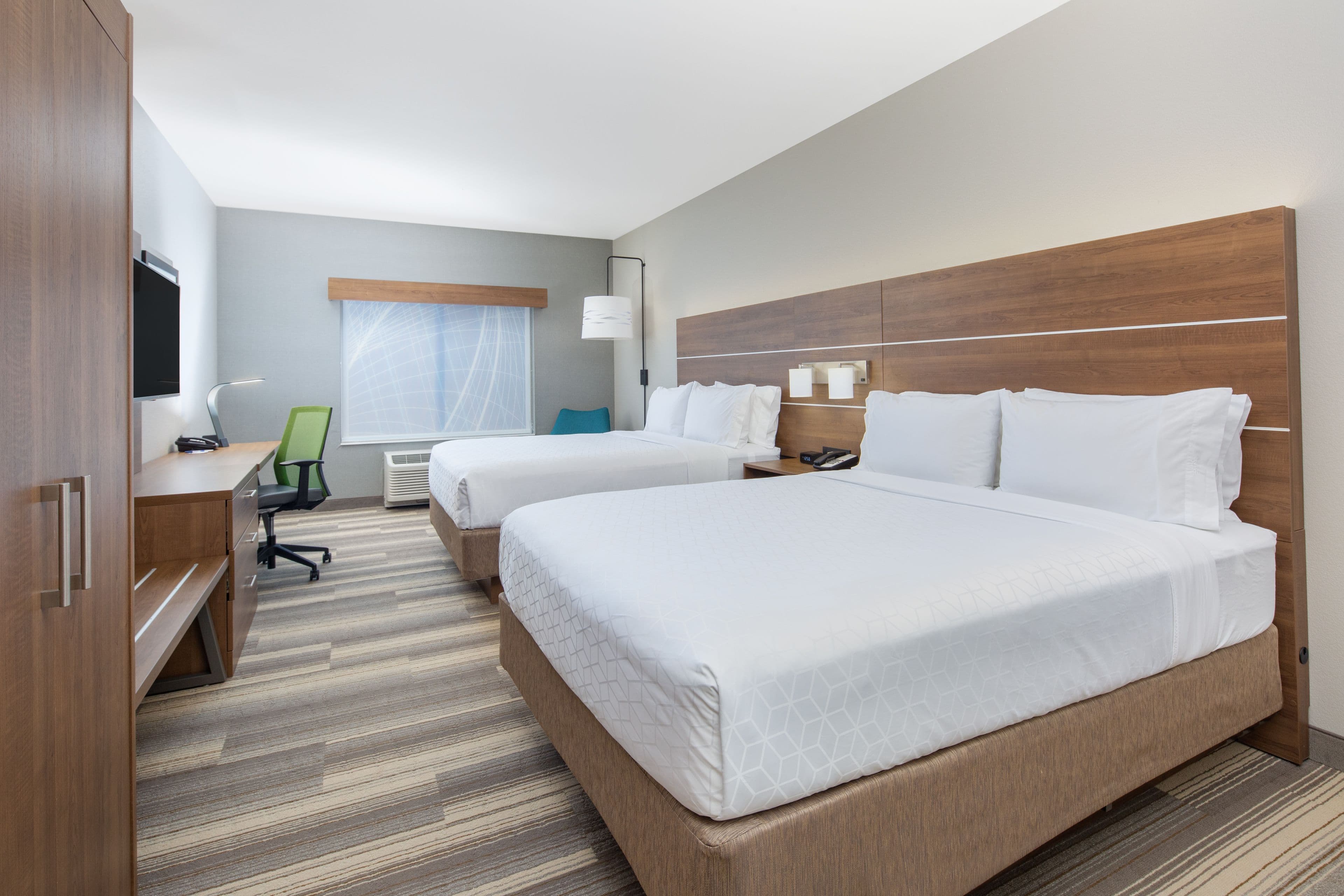 Holiday Inn Express & Suites Surprise — 12
