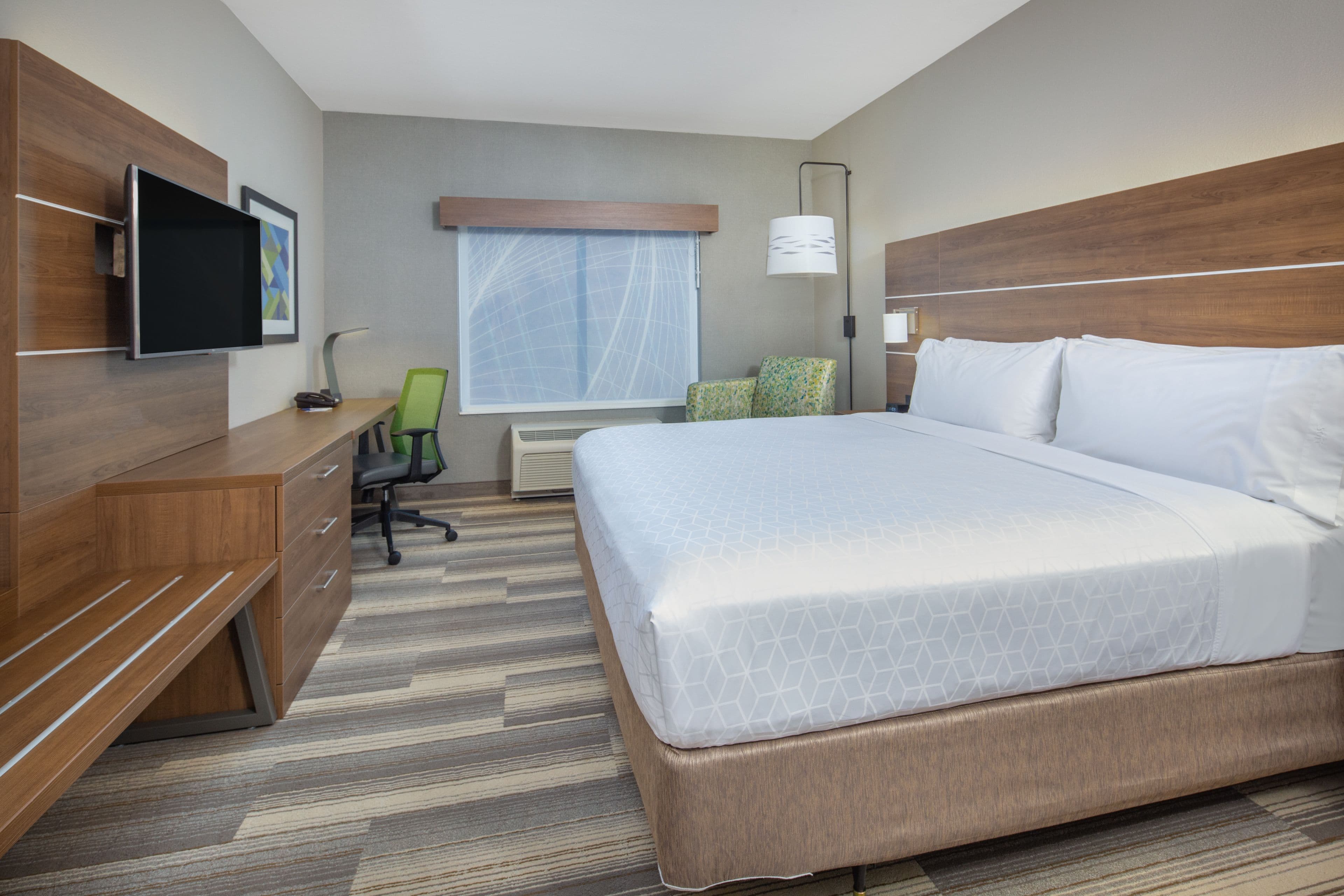 Holiday Inn Express & Suites Surprise — 6