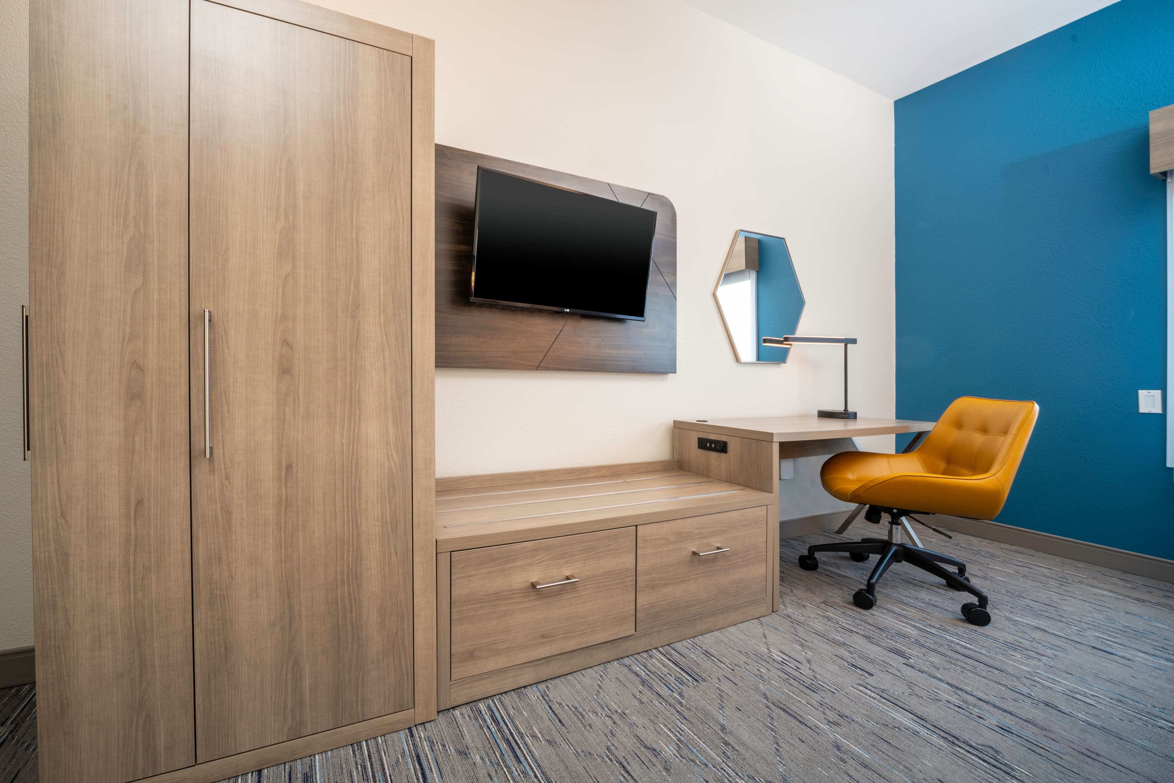 Holiday Inn Express & Suites Atlanta-Johns Creek — 21