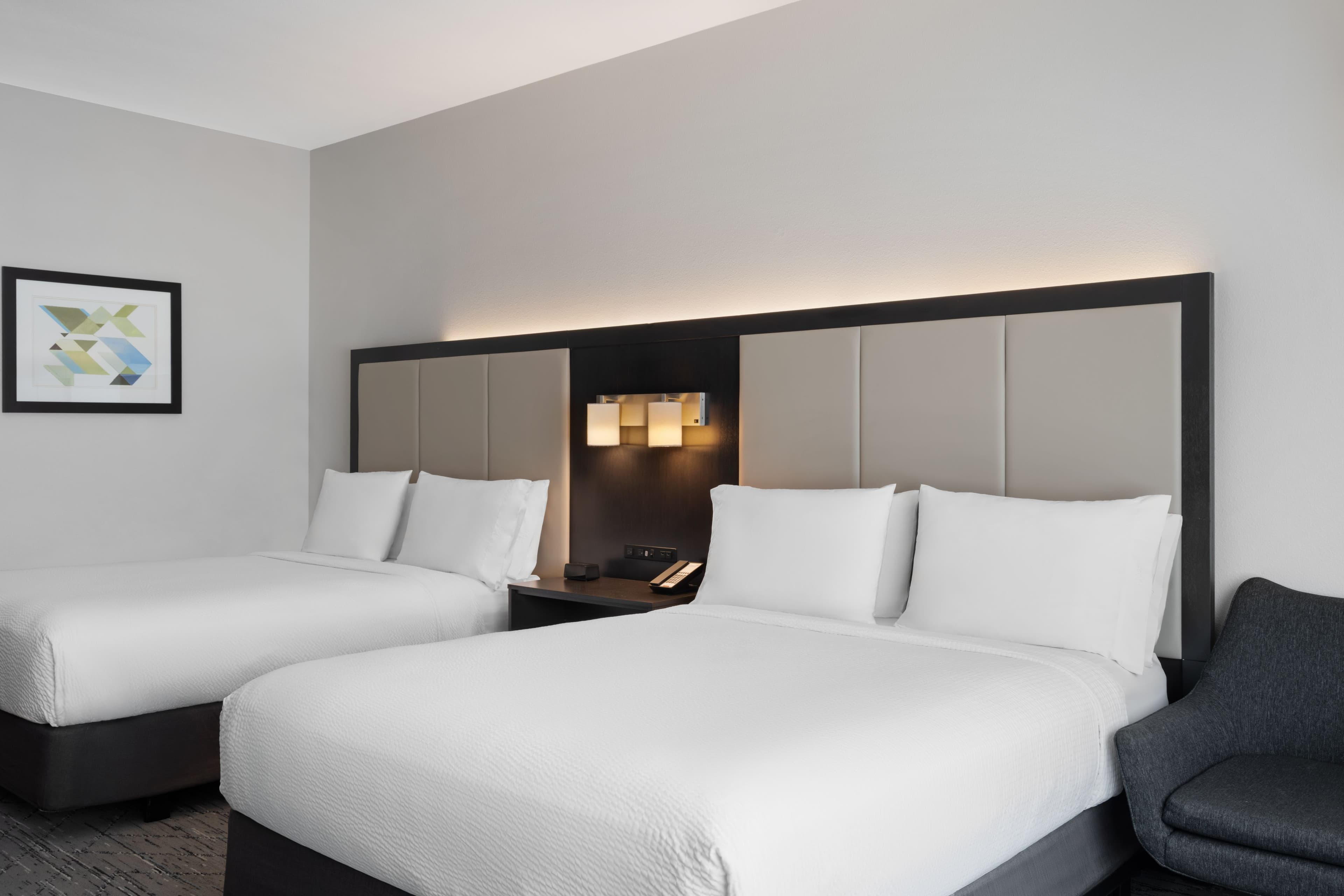 Holiday Inn Express & Suites Tampa East - Ybor City — 16