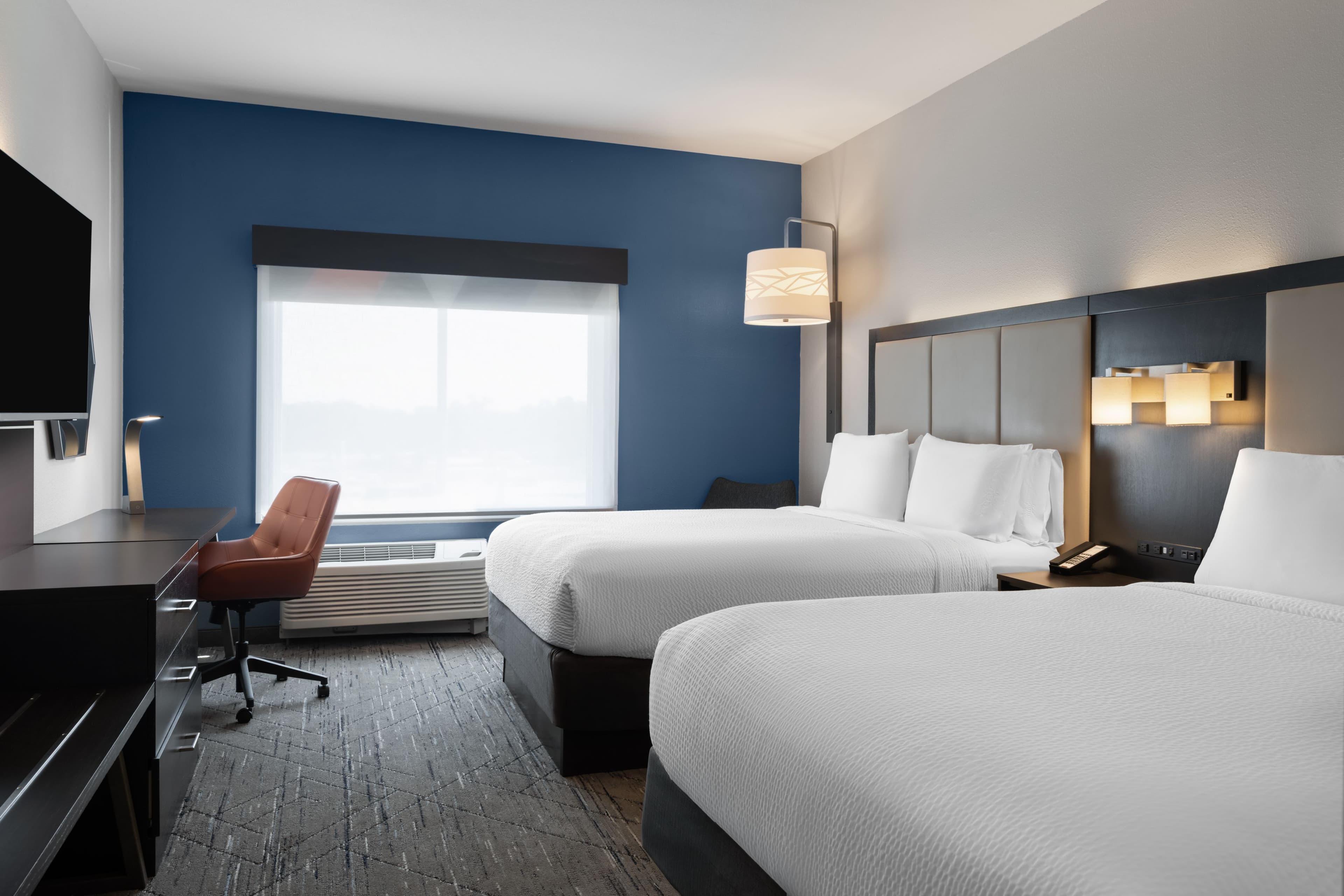 Holiday Inn Express & Suites Tampa East - Ybor City — 21