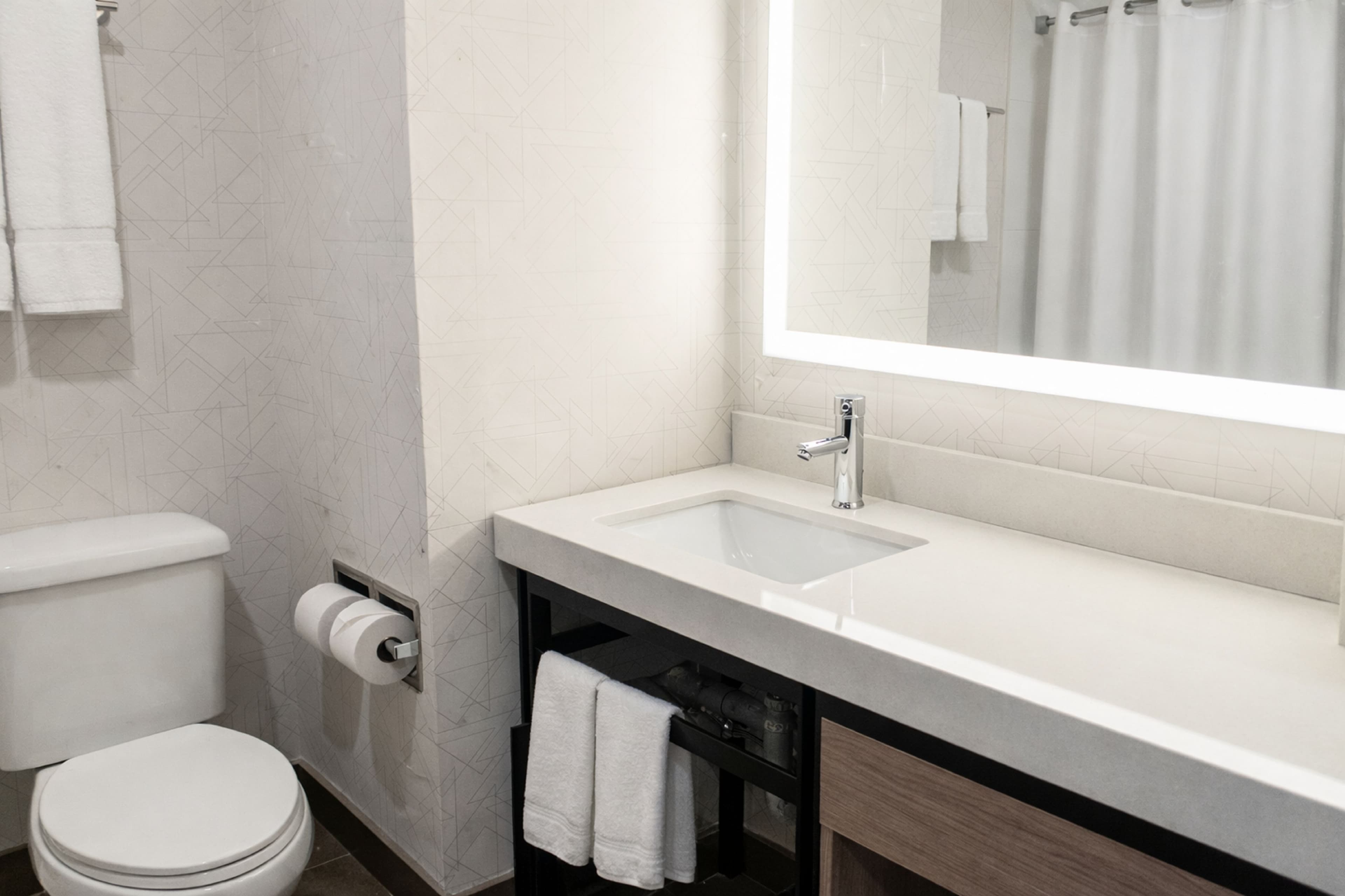 Holiday Inn Express & Suites Timmins — 3