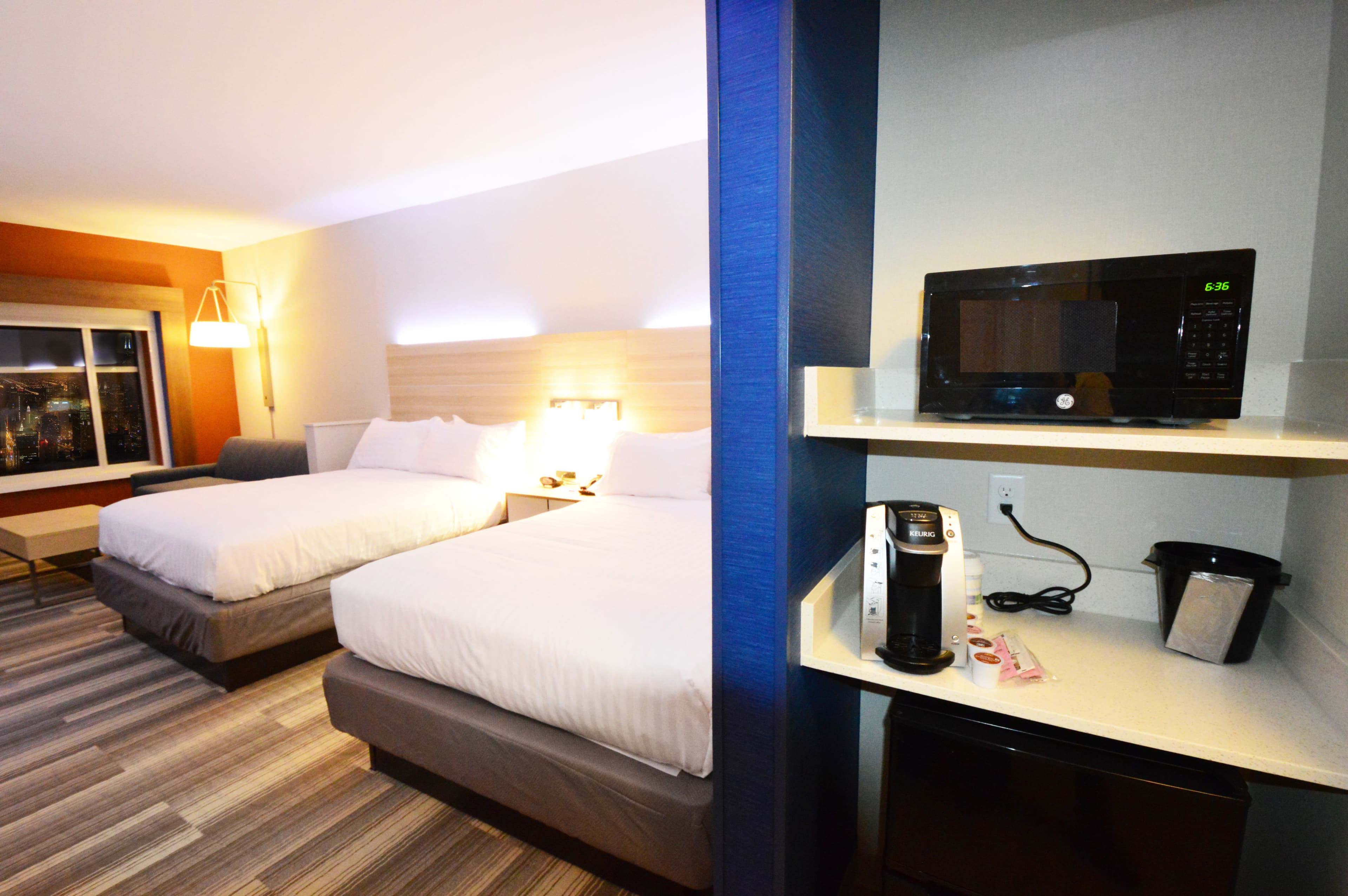 Holiday Inn Express & Suites Toledo West — 13