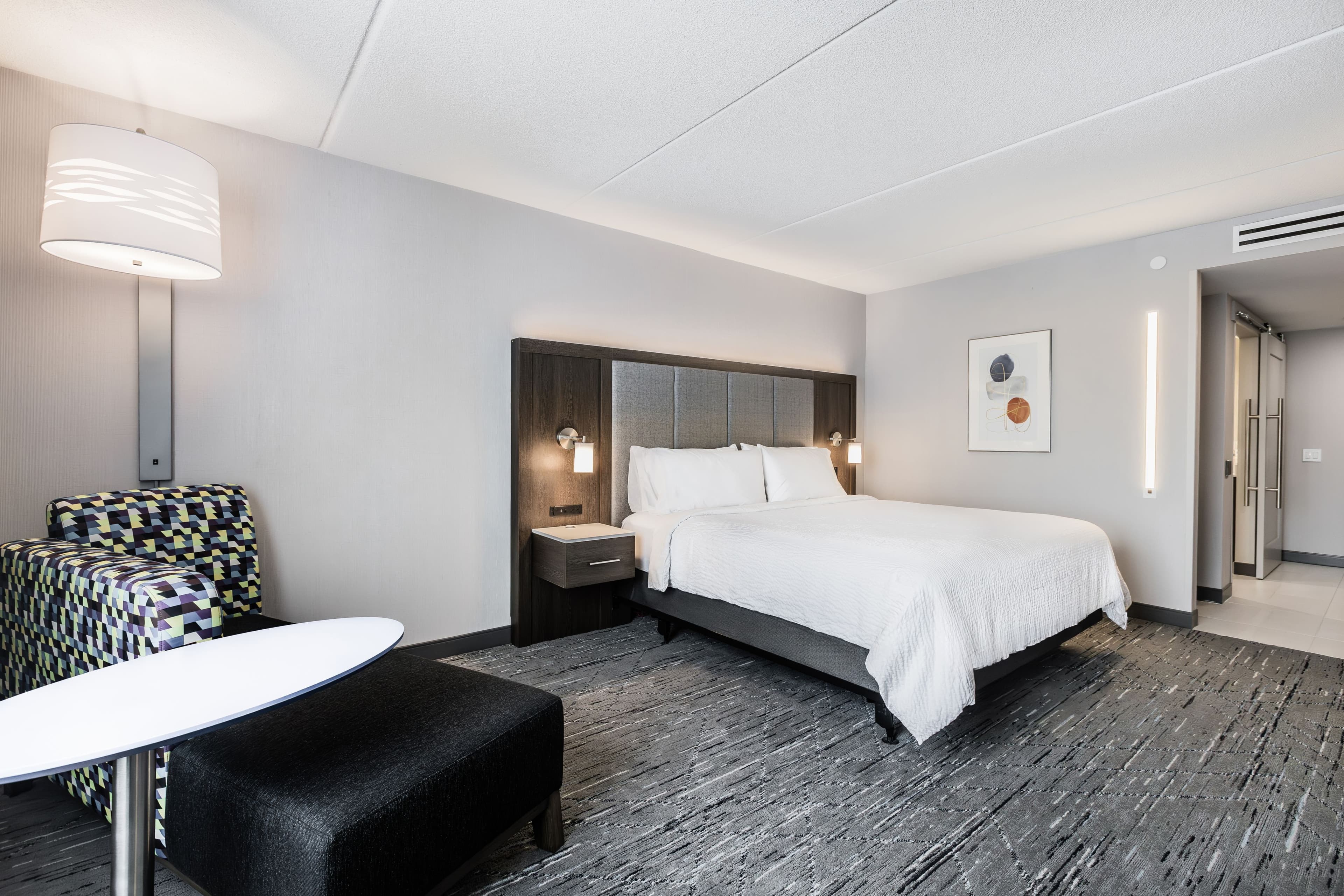 Holiday Inn Express & Suites Toronto Airport South — 34