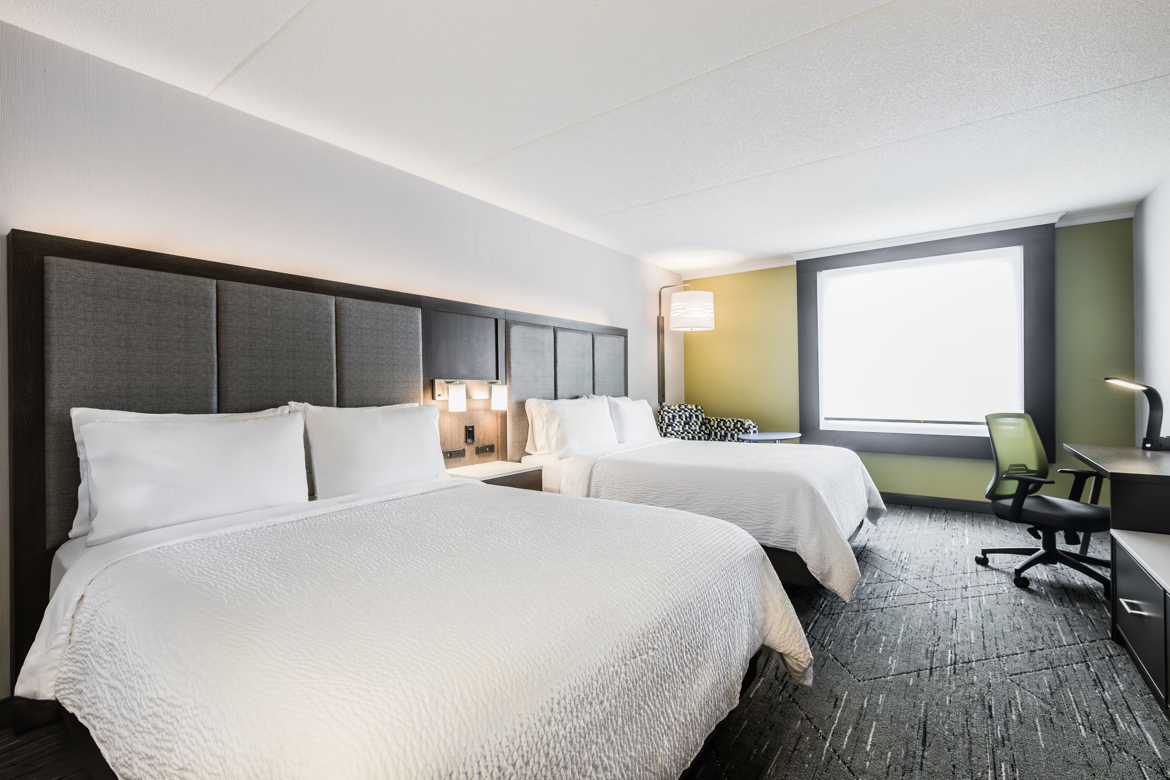 Holiday Inn Express & Suites Toronto Airport South — 61