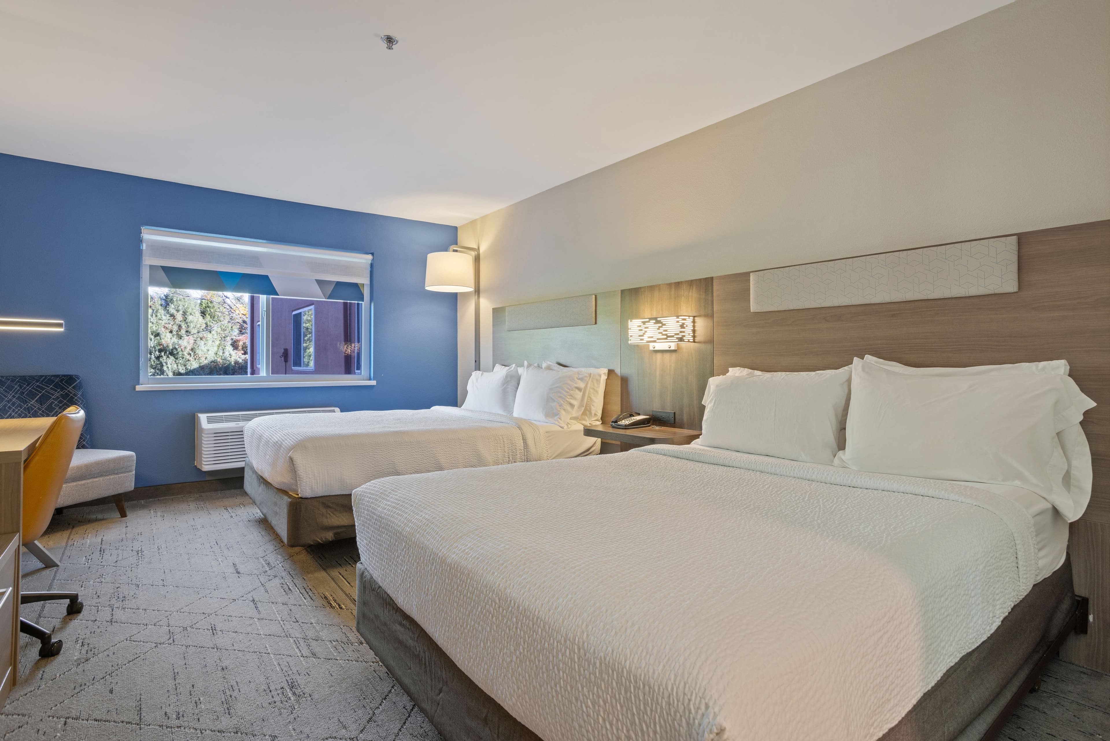 Holiday Inn Express & Suites Torrington — 20