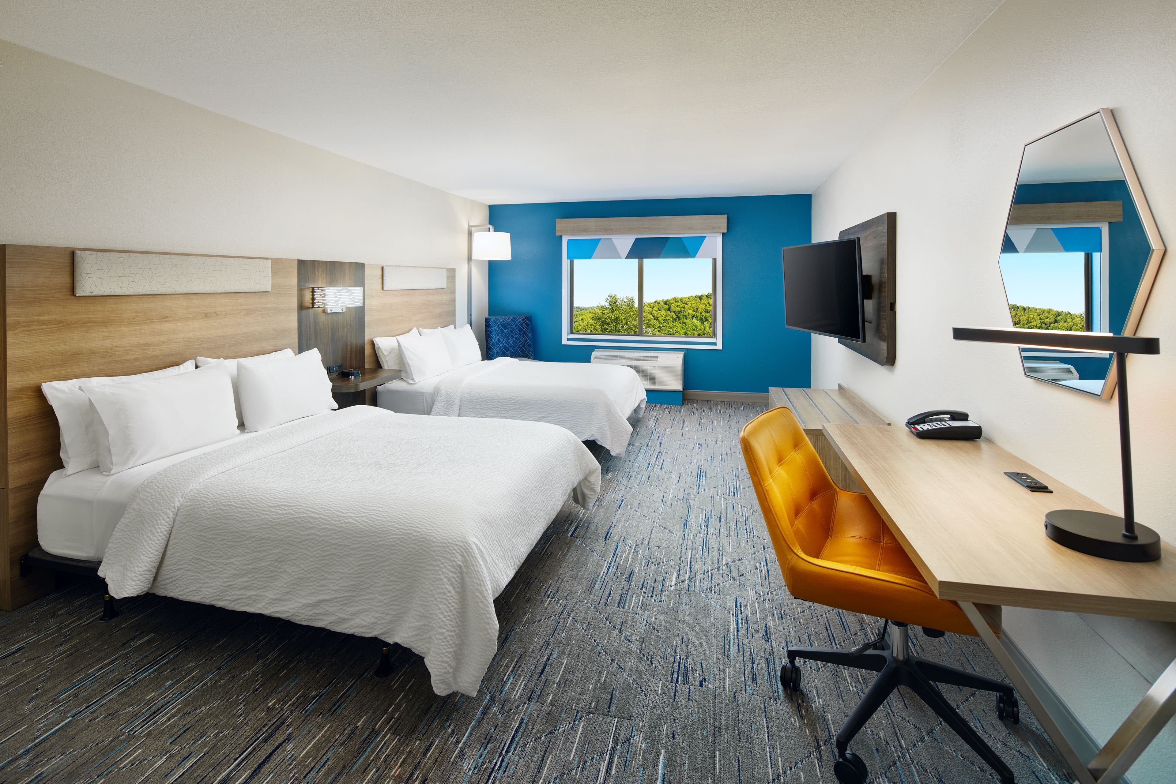 Holiday Inn Express & Suites Wheeling — 9