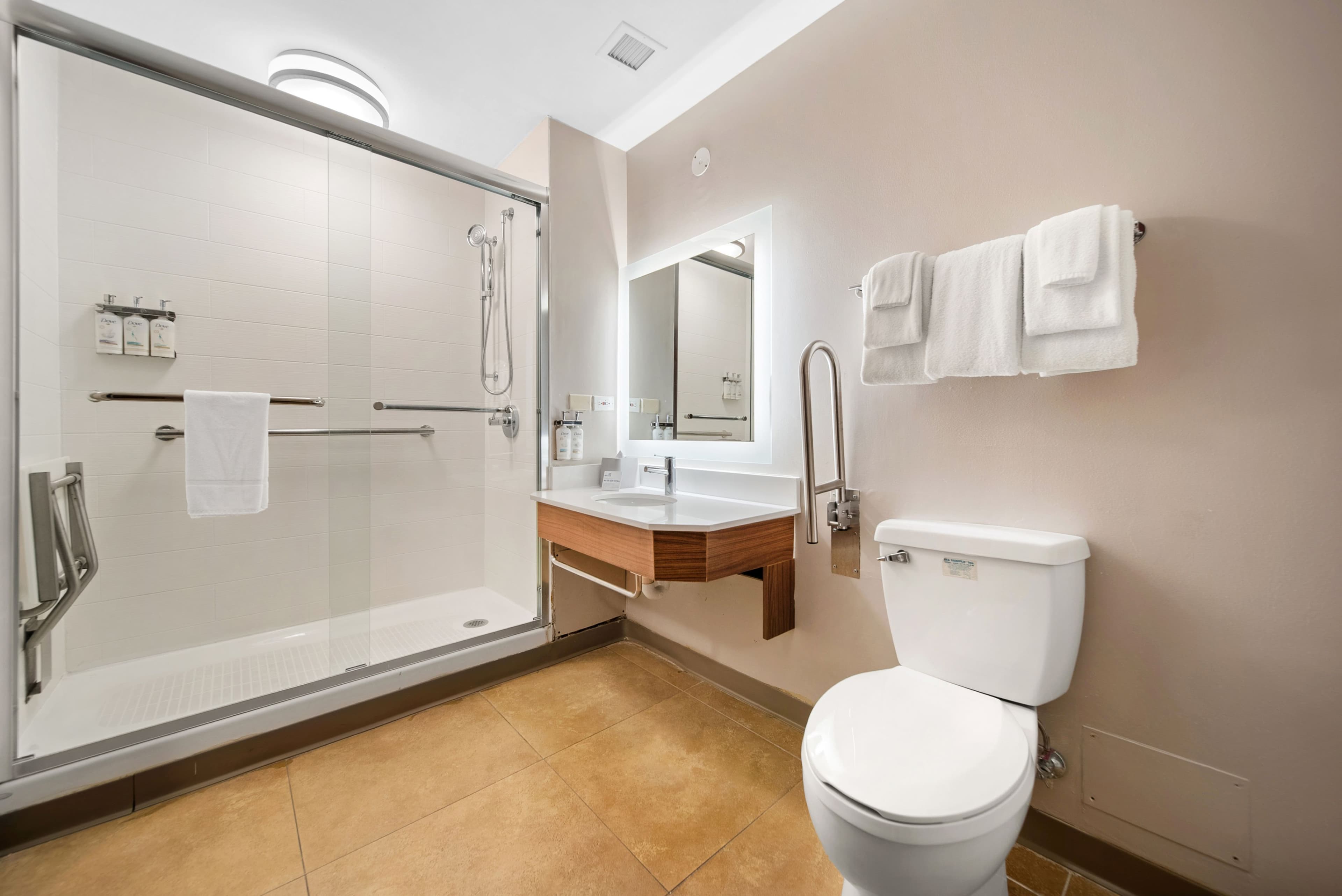 Holiday Inn Express & Suites Trincity Trinidad Airport — 9