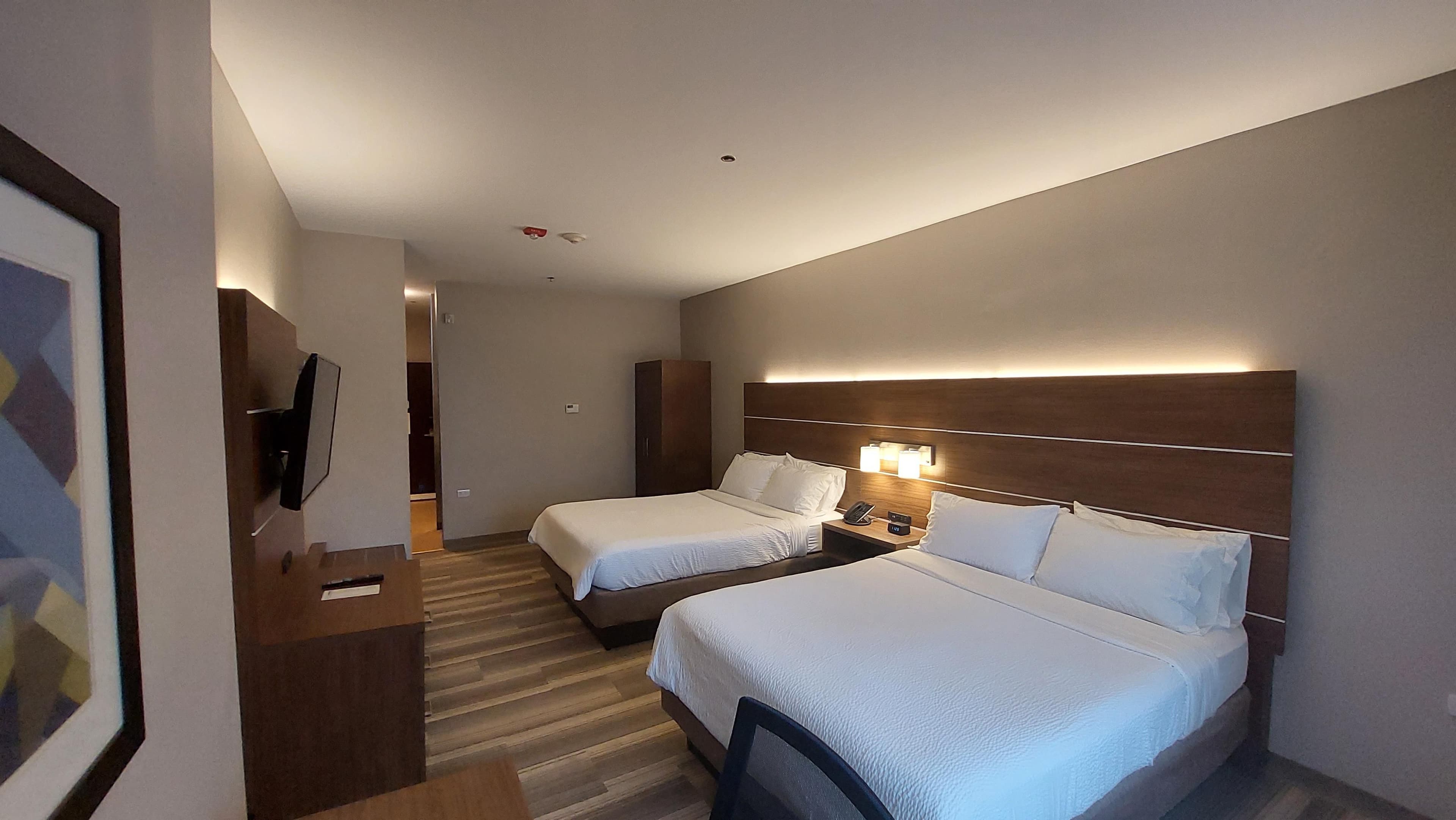 Holiday Inn Express & Suites Trincity Trinidad Airport — 11