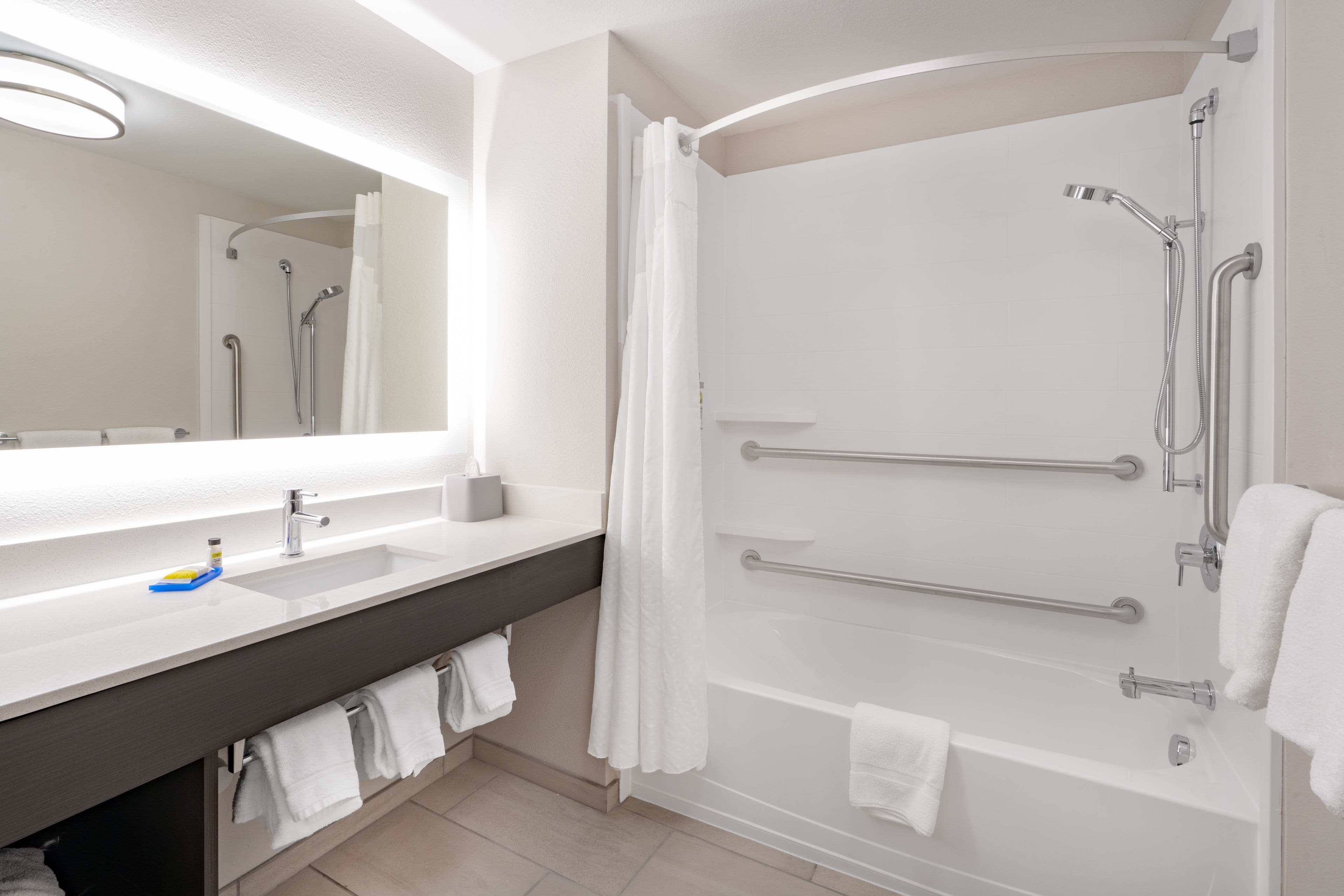 Holiday Inn Express & Suites Trinidad — 16