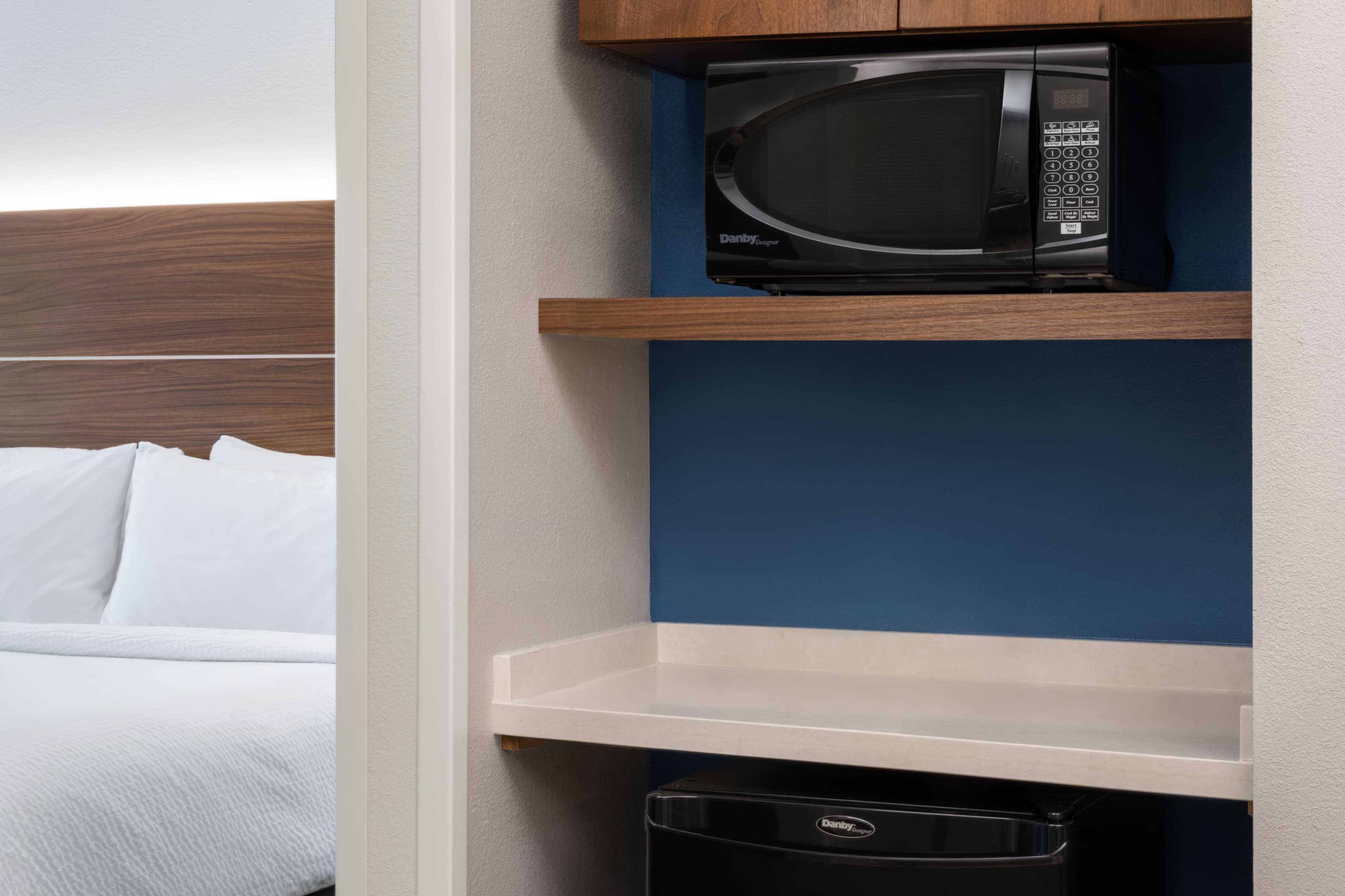Holiday Inn Express & Suites Trinity - Image 5