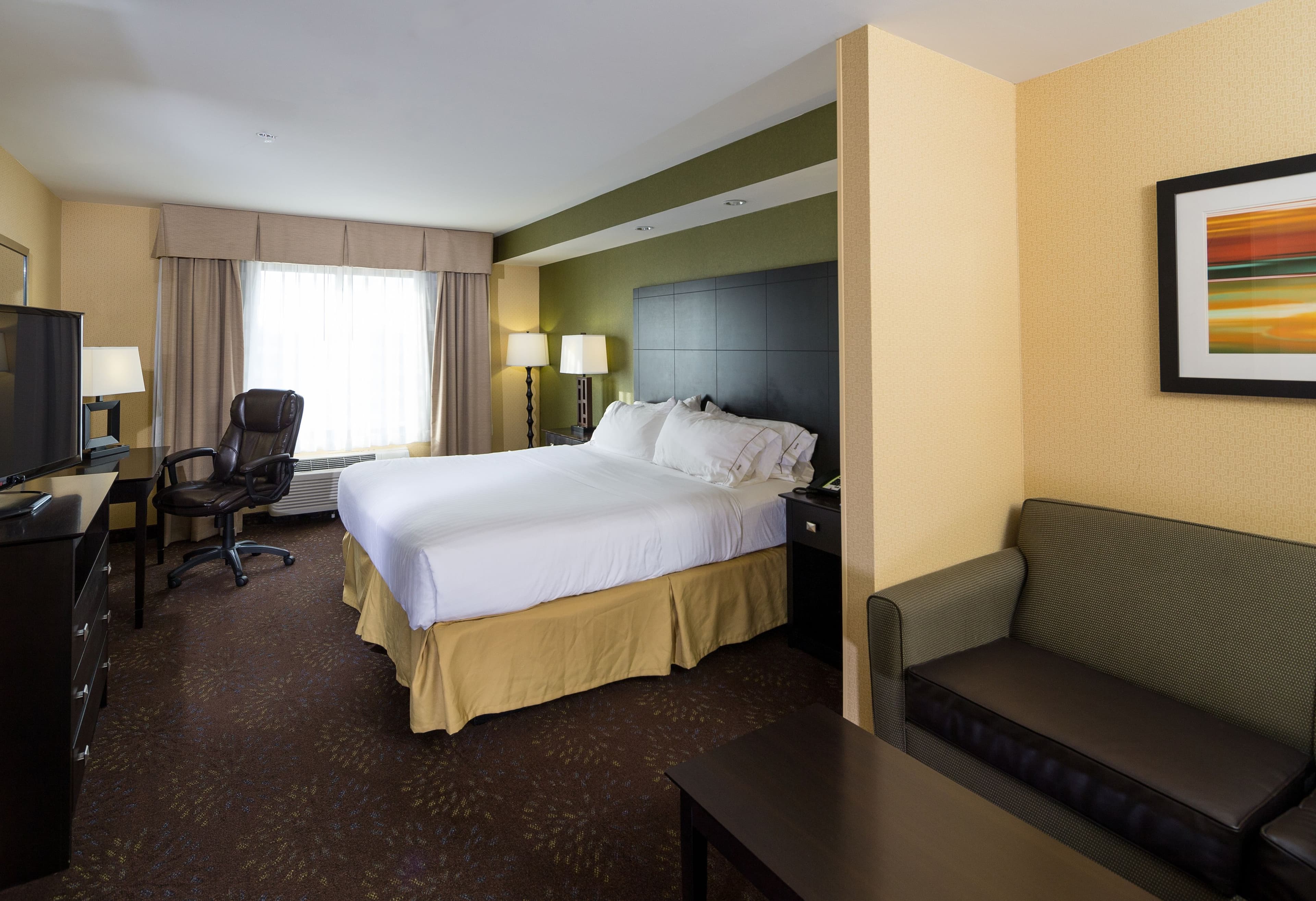 Holiday Inn Express & Suites Detroit North - Troy — 15