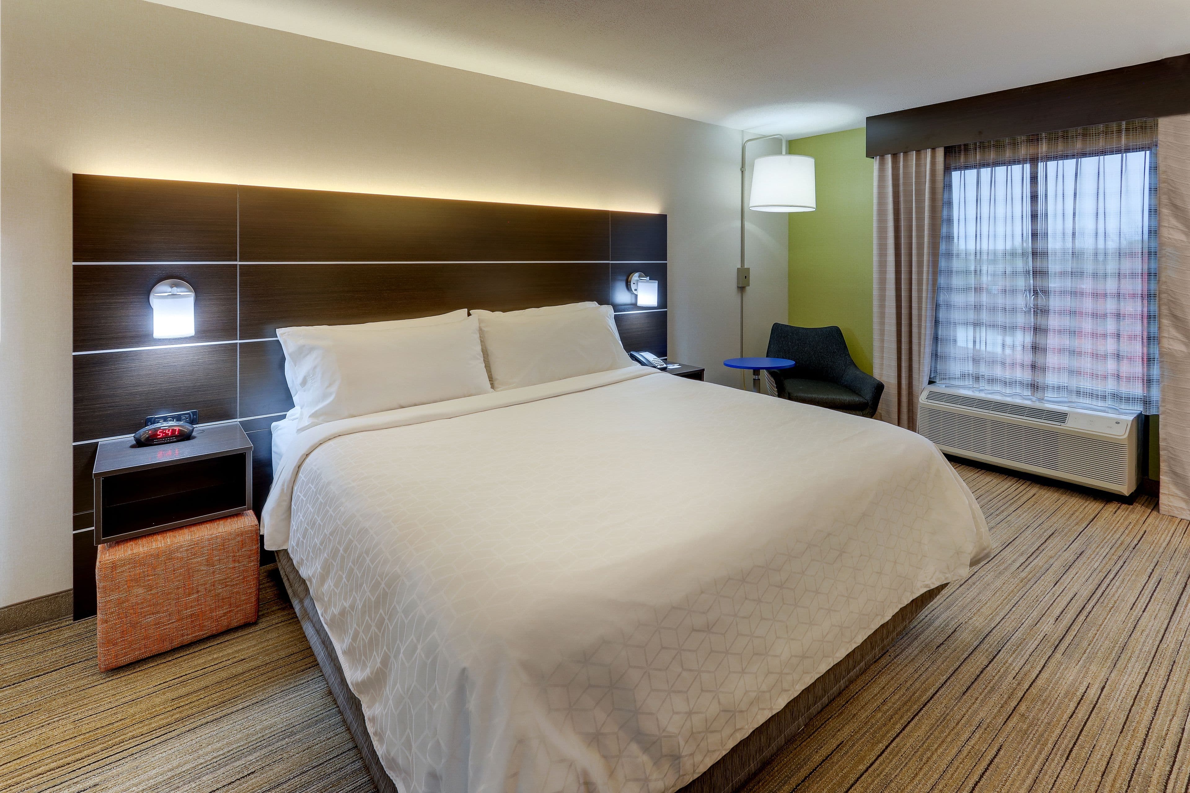 Holiday Inn Express & Suites Troy — 22