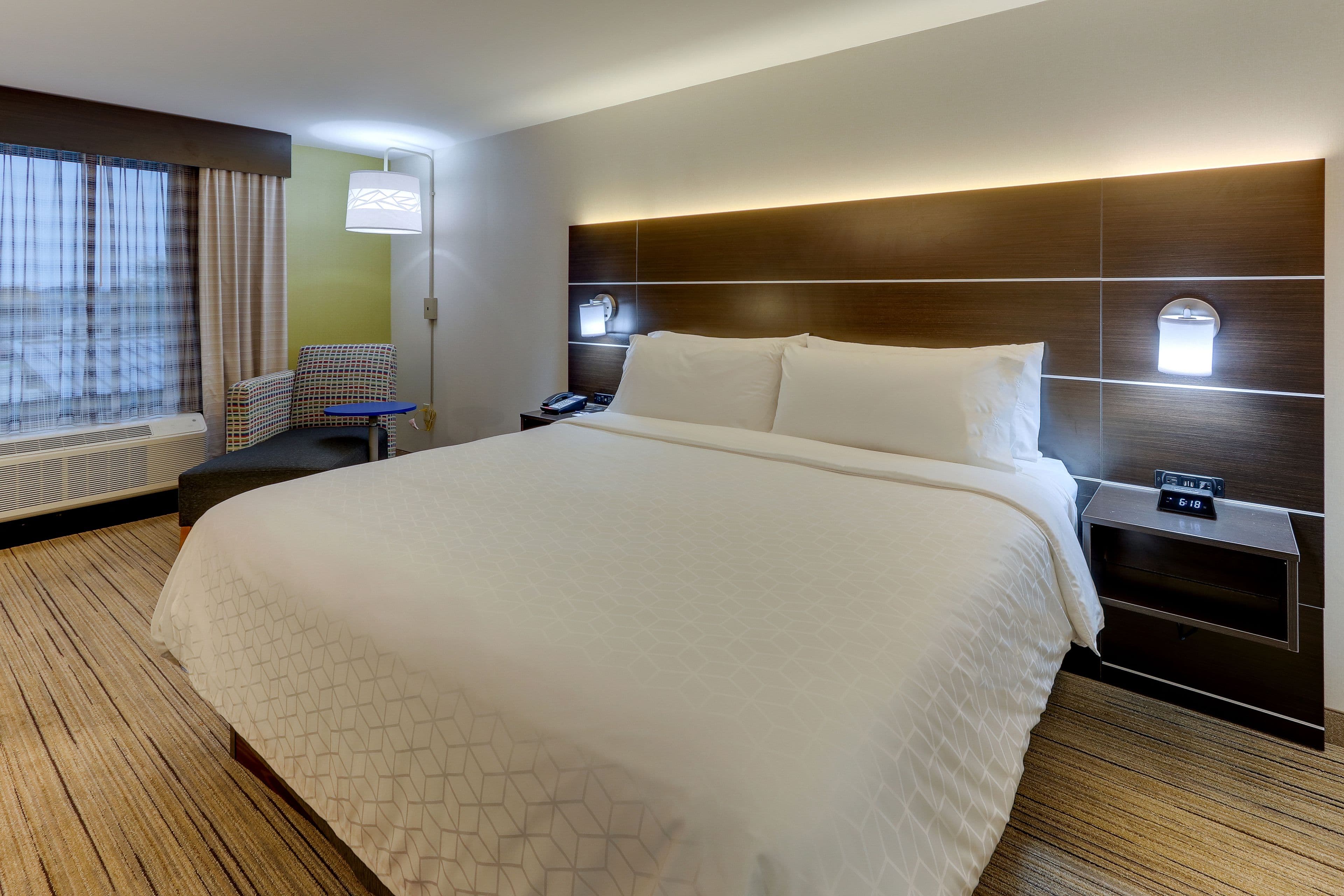 Holiday Inn Express & Suites Troy — 10