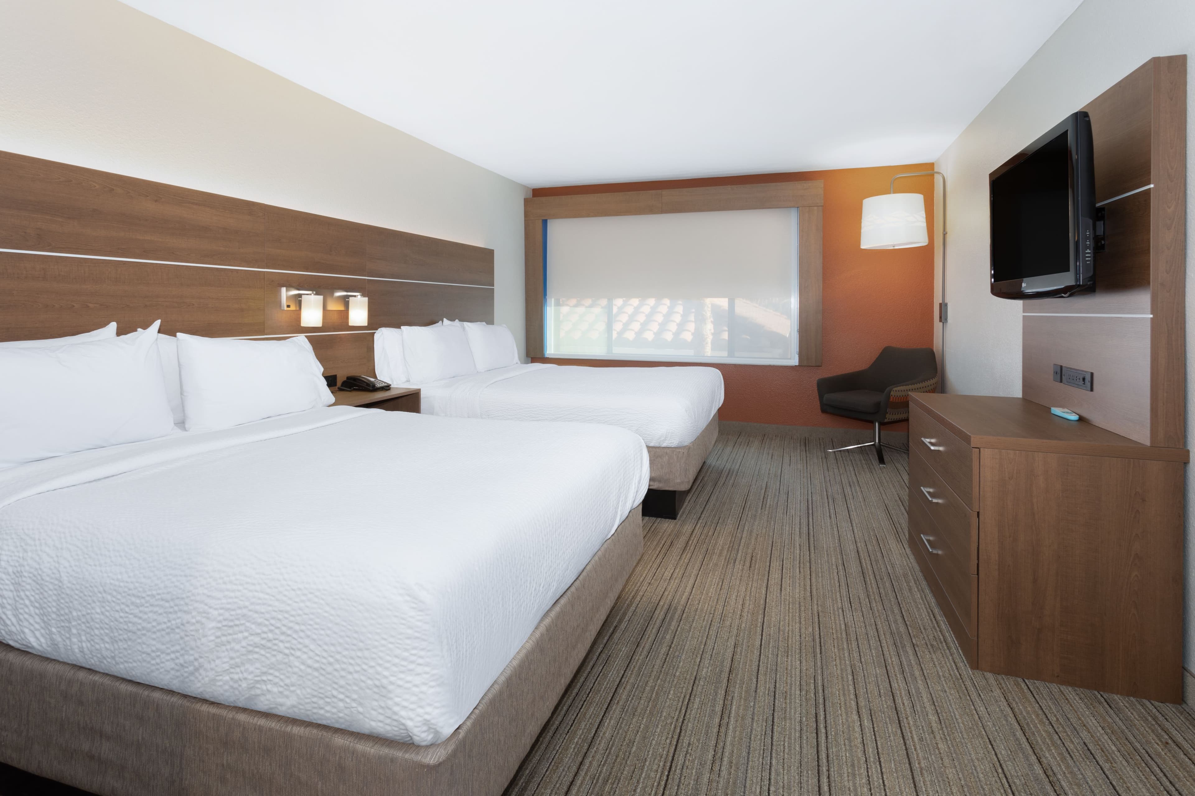 Holiday Inn Express & Suites Tucson North - Marana — 10