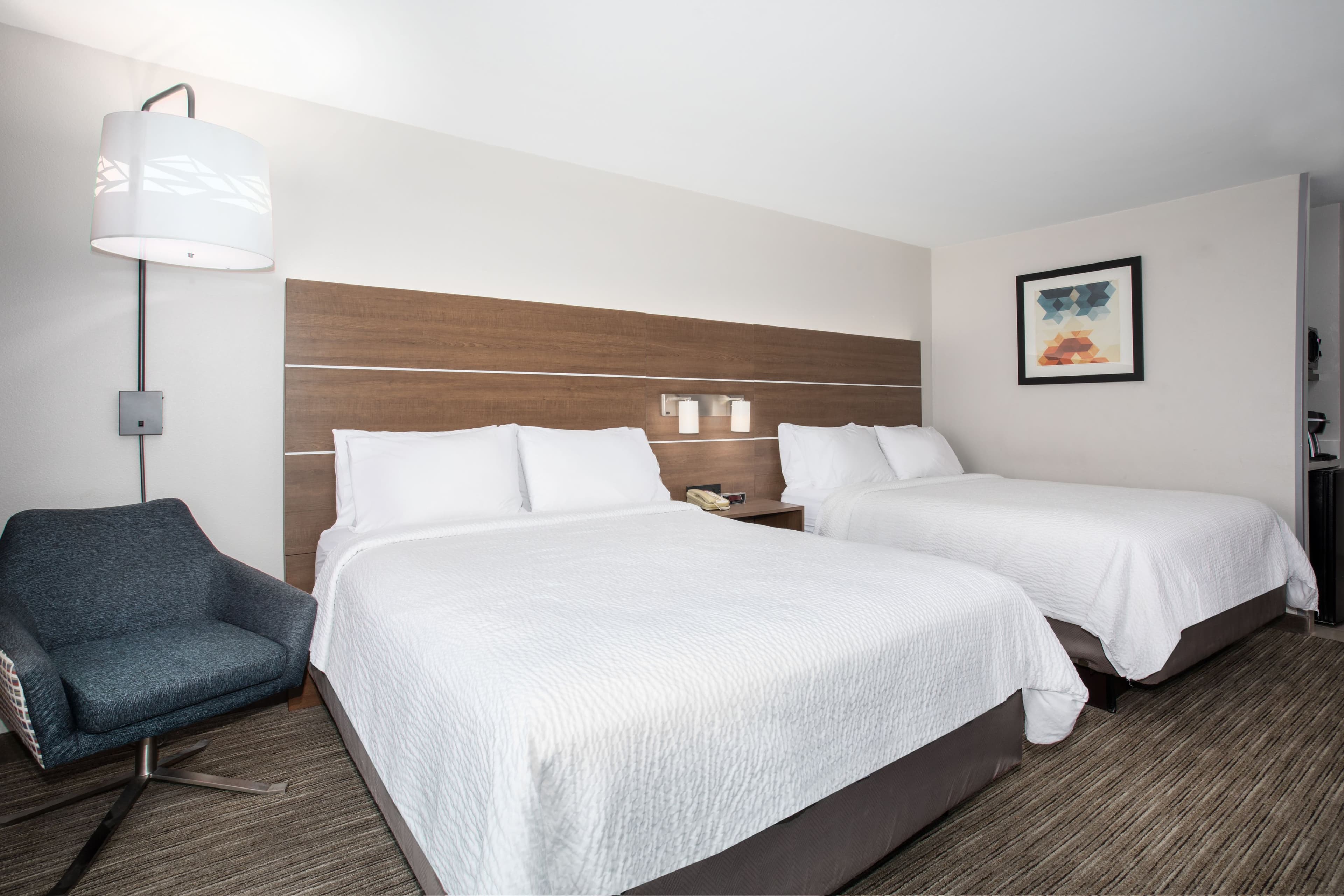 Holiday Inn Express & Suites Tucson — 40