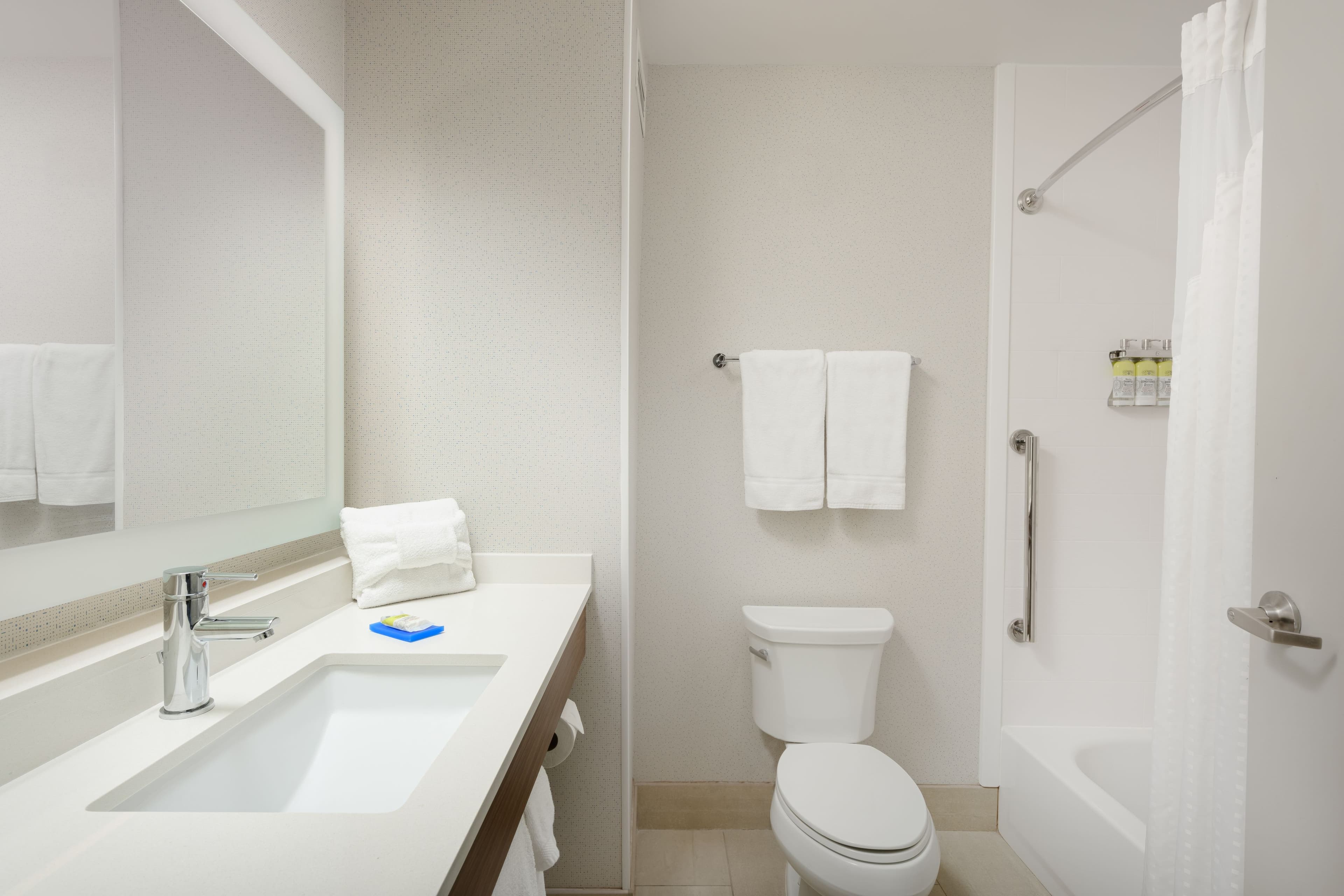 Holiday Inn Express & Suites Tullahoma — 16