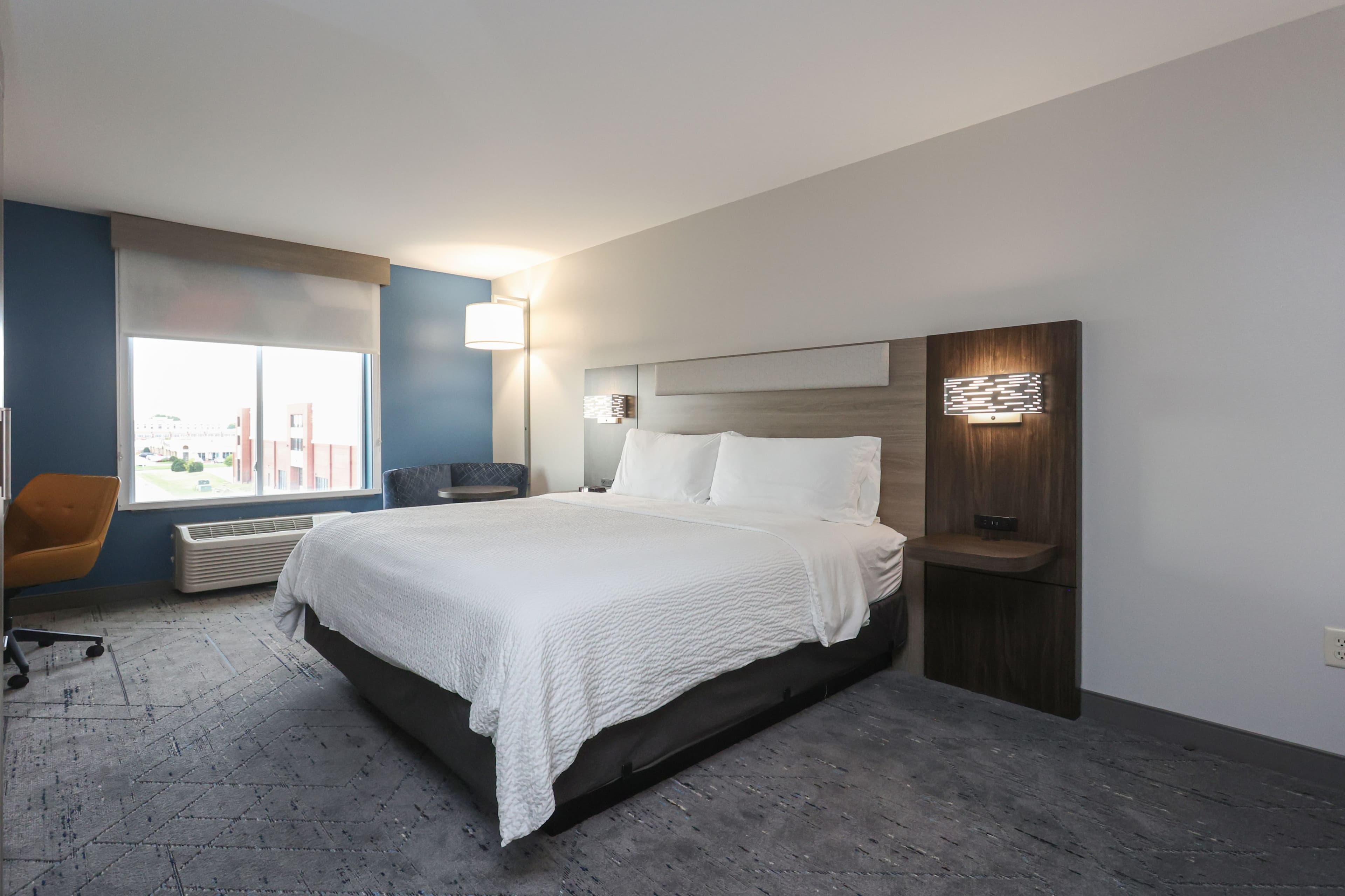 Holiday Inn Express & Suites Tulsa South Bixby — 26