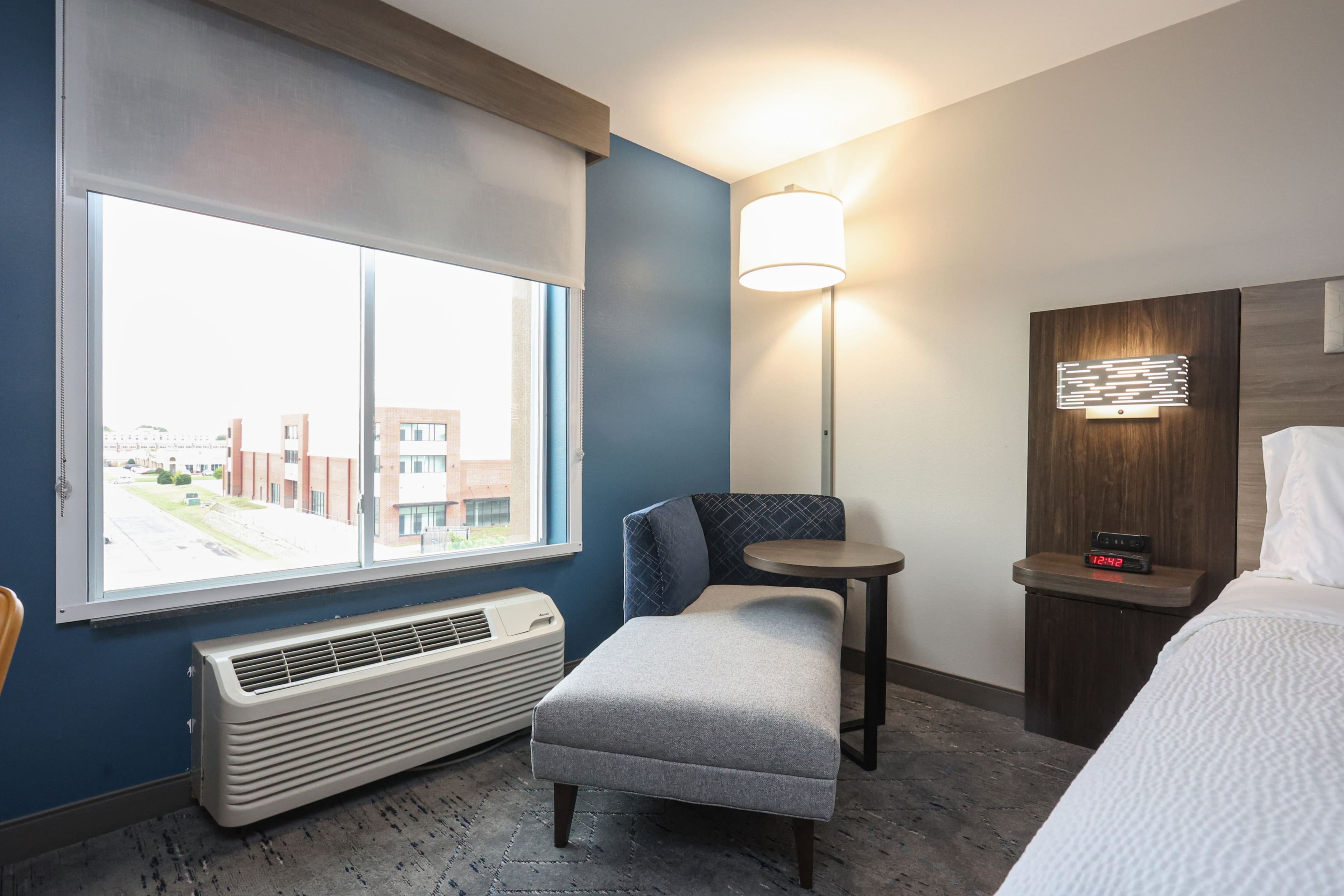Holiday Inn Express & Suites Tulsa South Bixby — 22