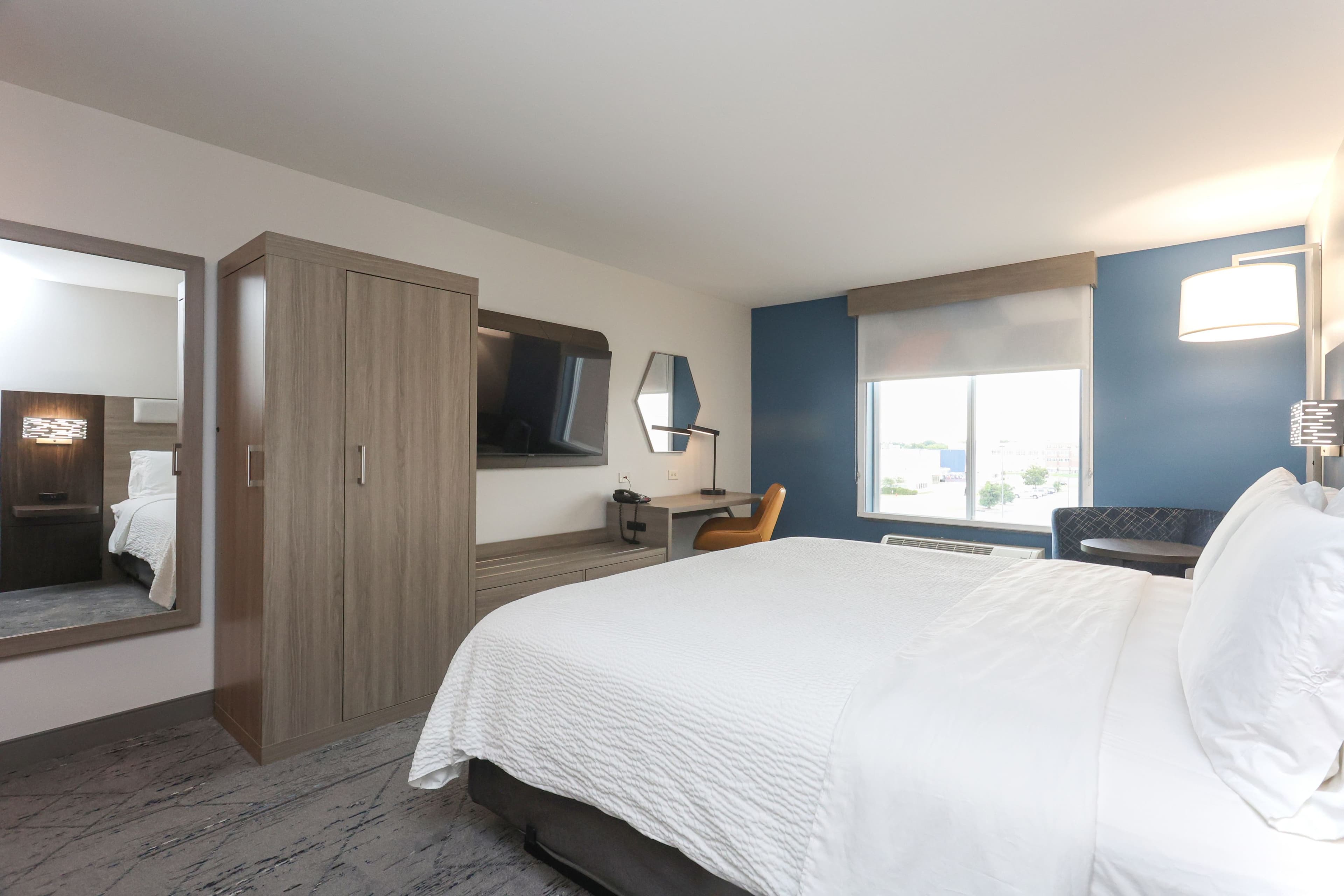Holiday Inn Express & Suites Tulsa South Bixby — 23