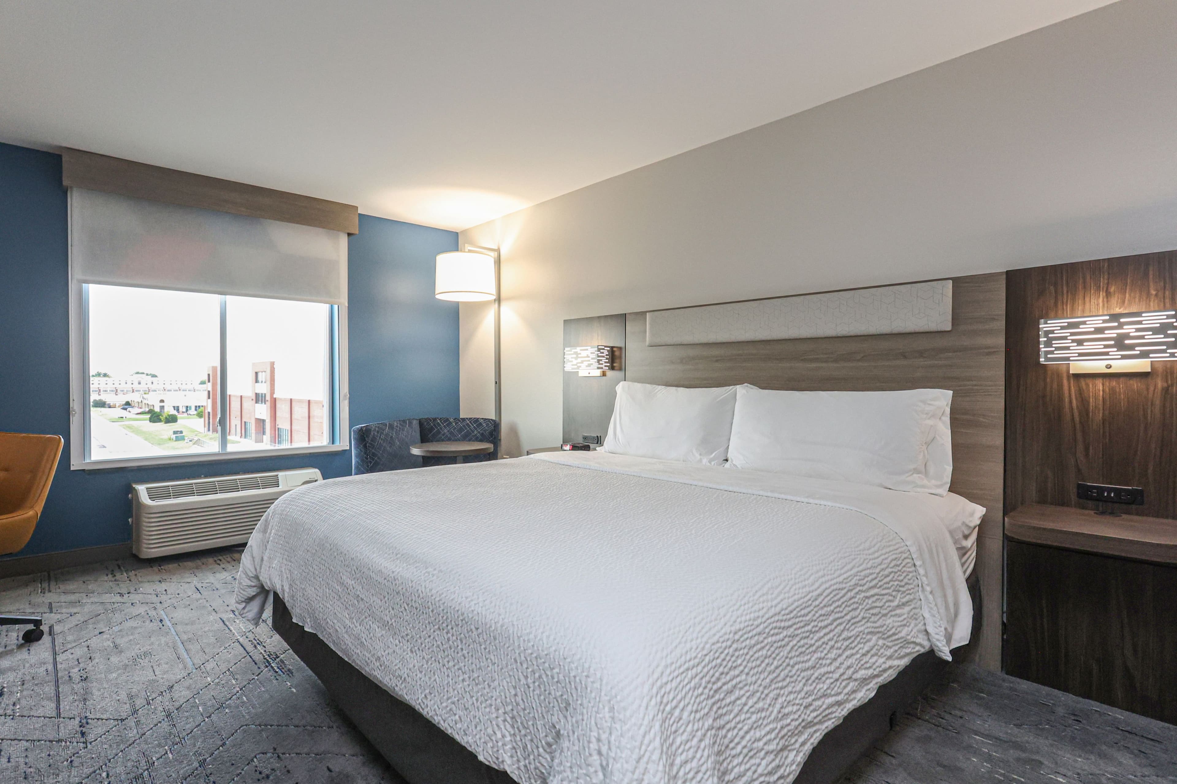 Holiday Inn Express & Suites Tulsa South Bixby — 19