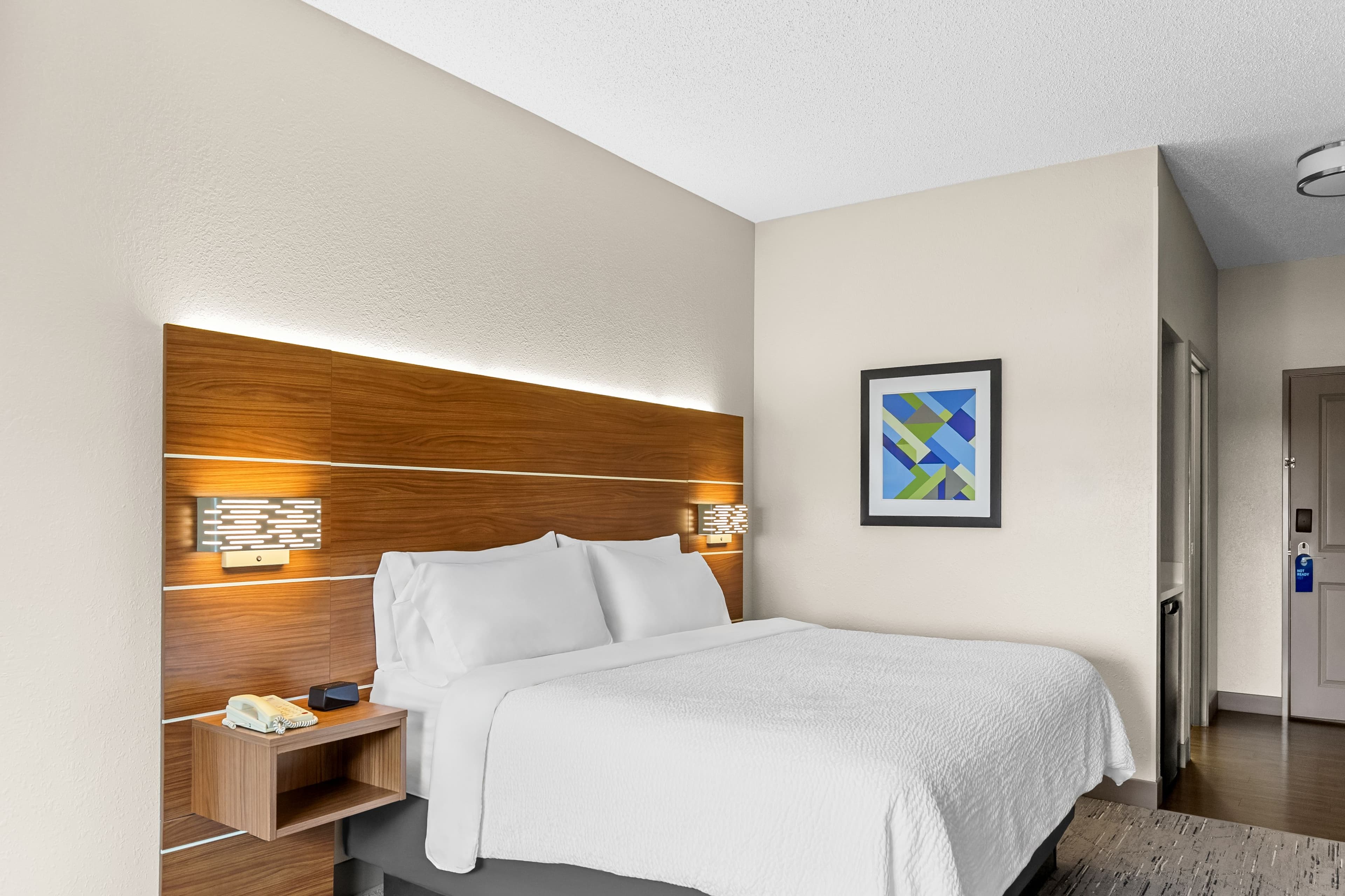 Holiday Inn Express & Suites Vandalia — 9