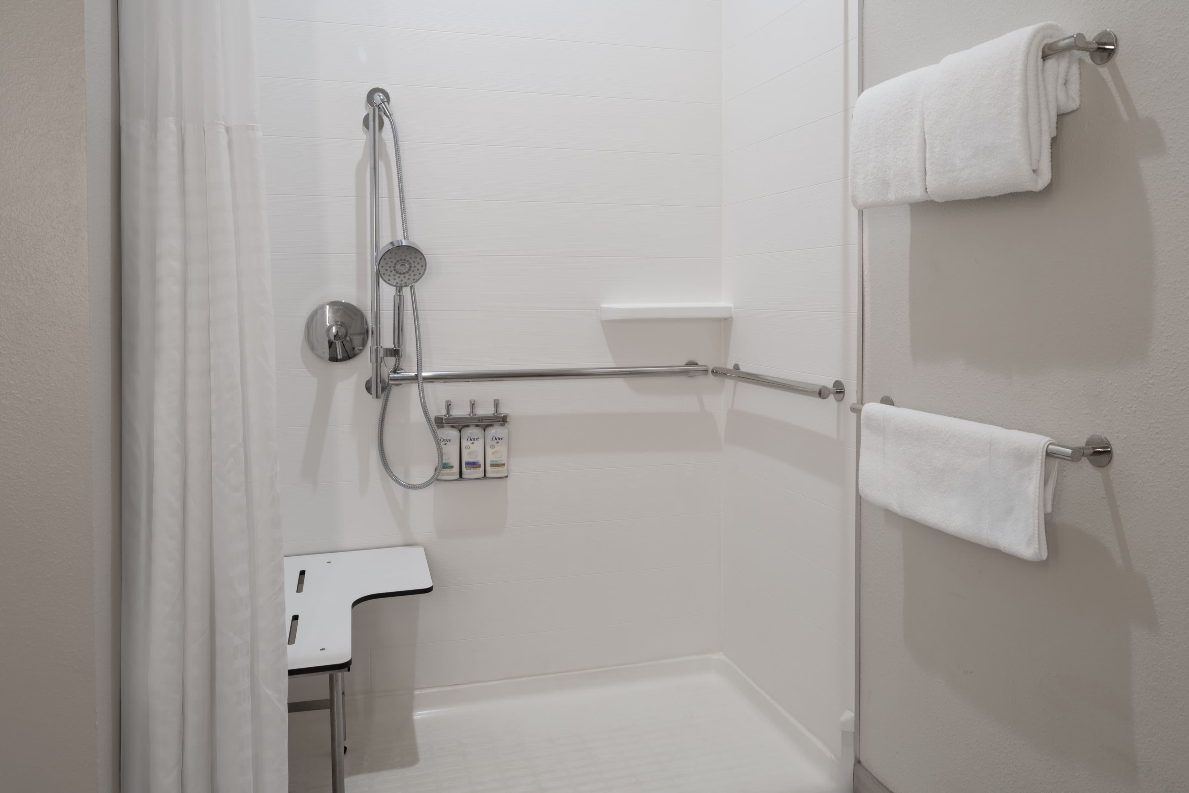 Holiday Inn Express & Suites Vernal - Dinosaurland — 9