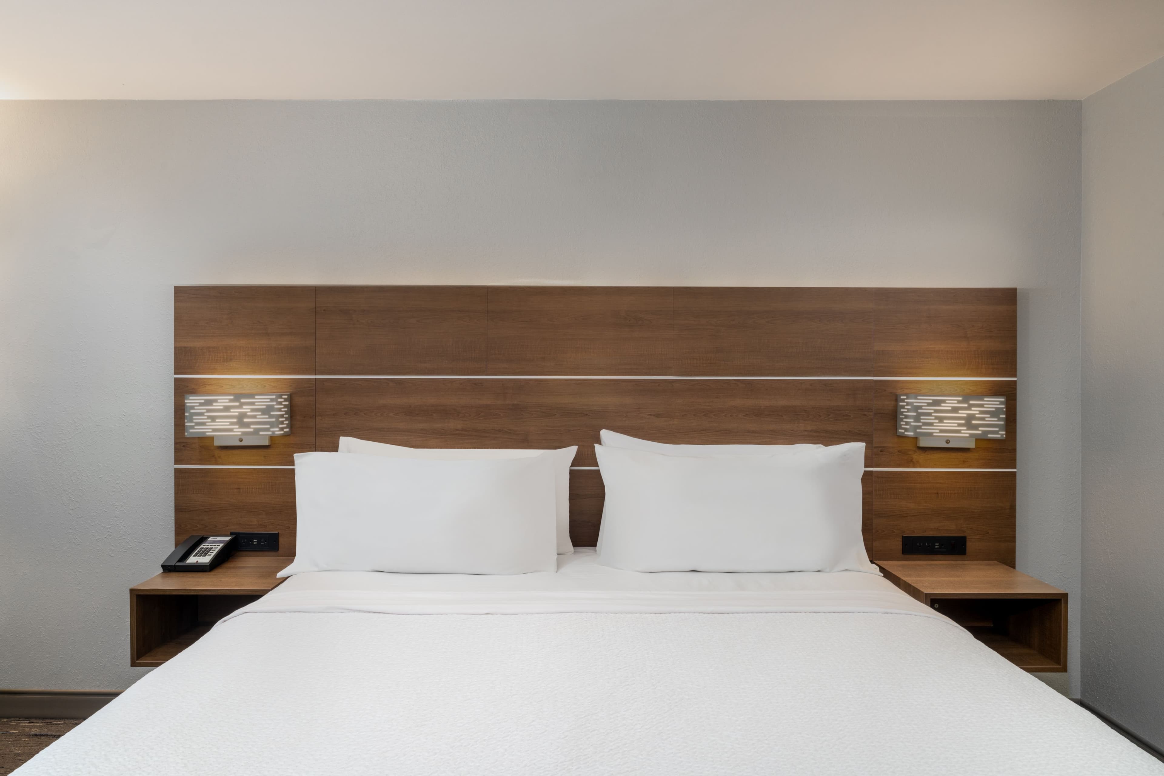 Holiday Inn Express & Suites Lexington W - Versailles — 8