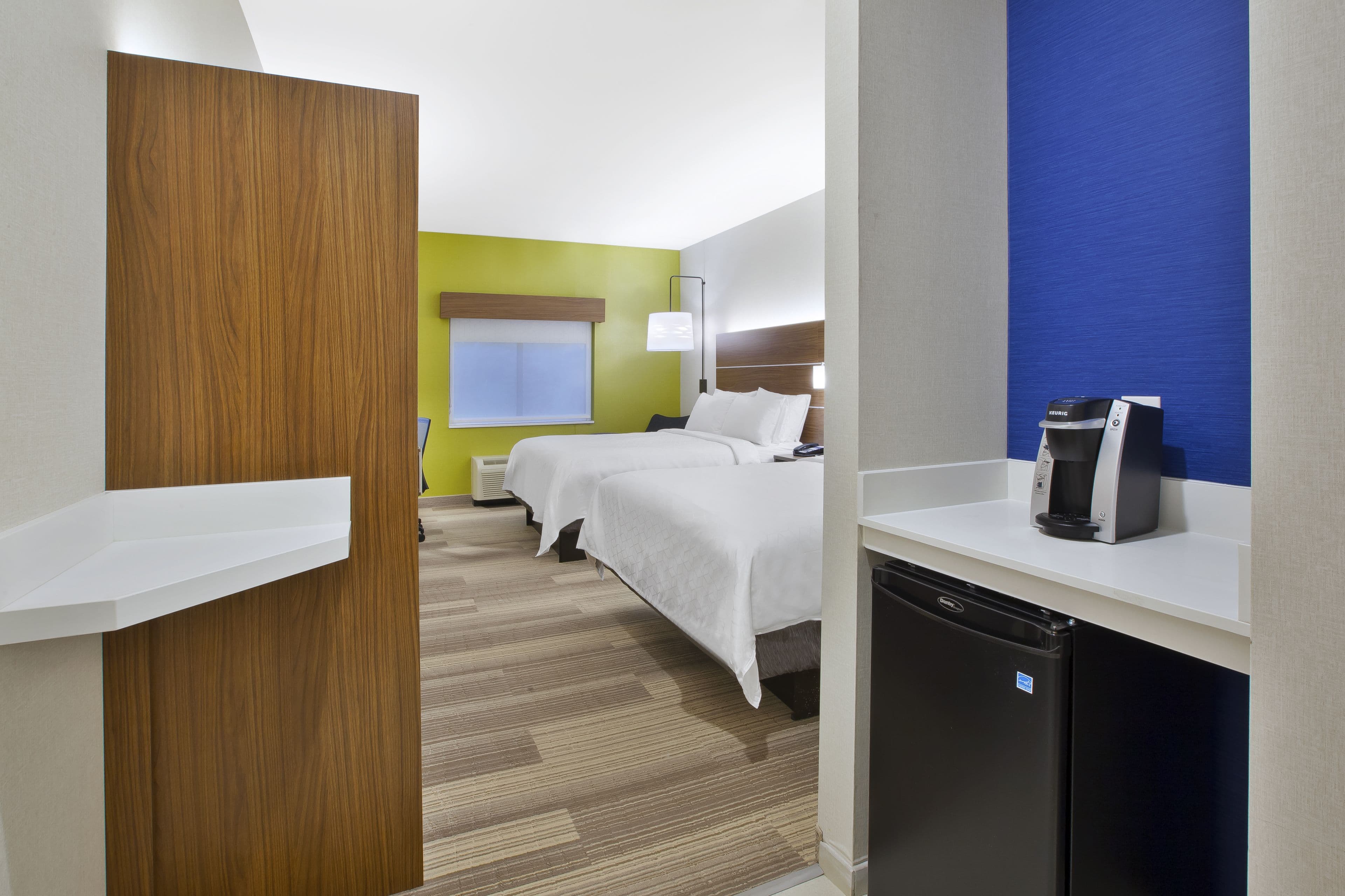 Holiday Inn Express & Suites Rochester-Victor — 23