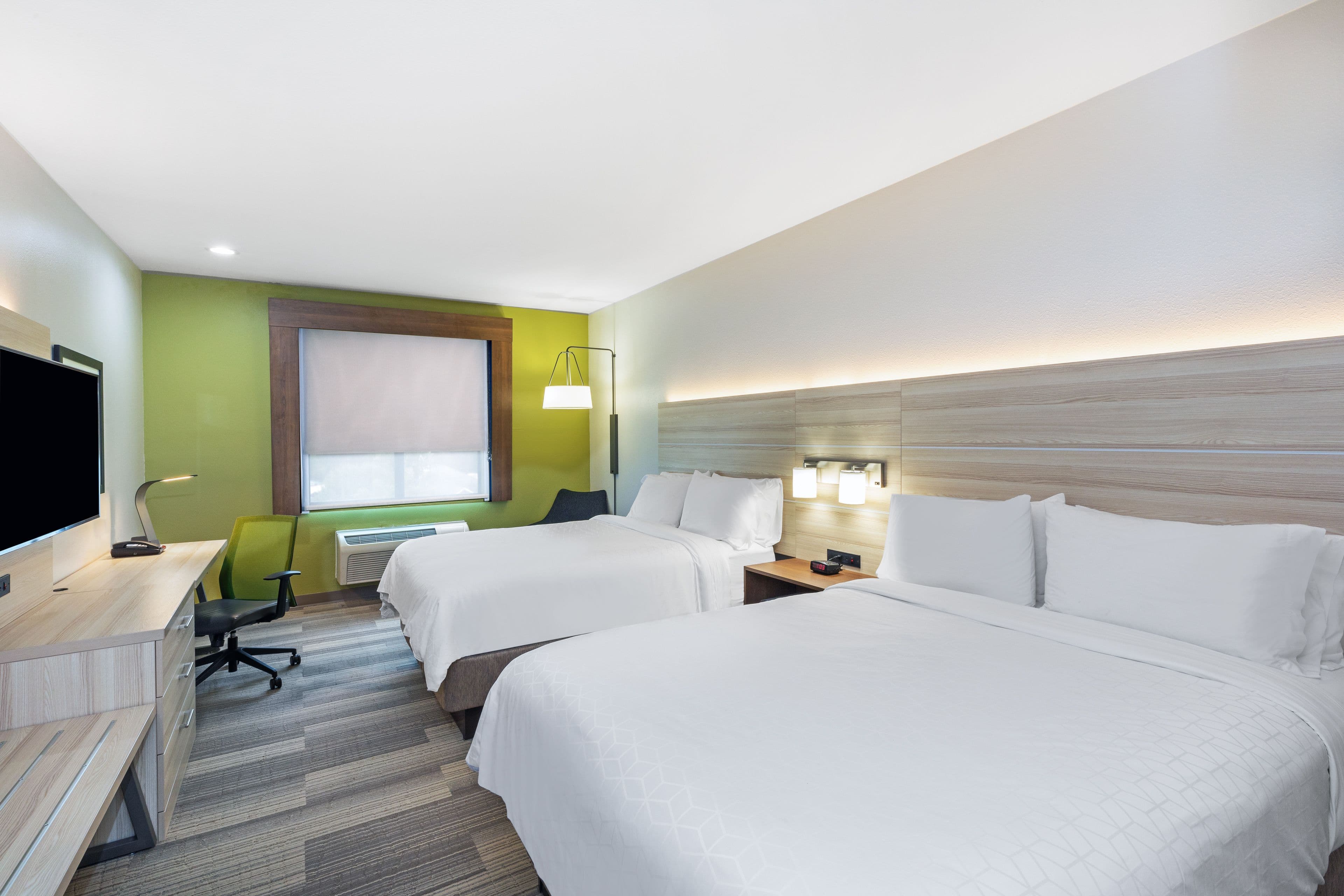 Holiday Inn Express & Suites Vidor South — 10