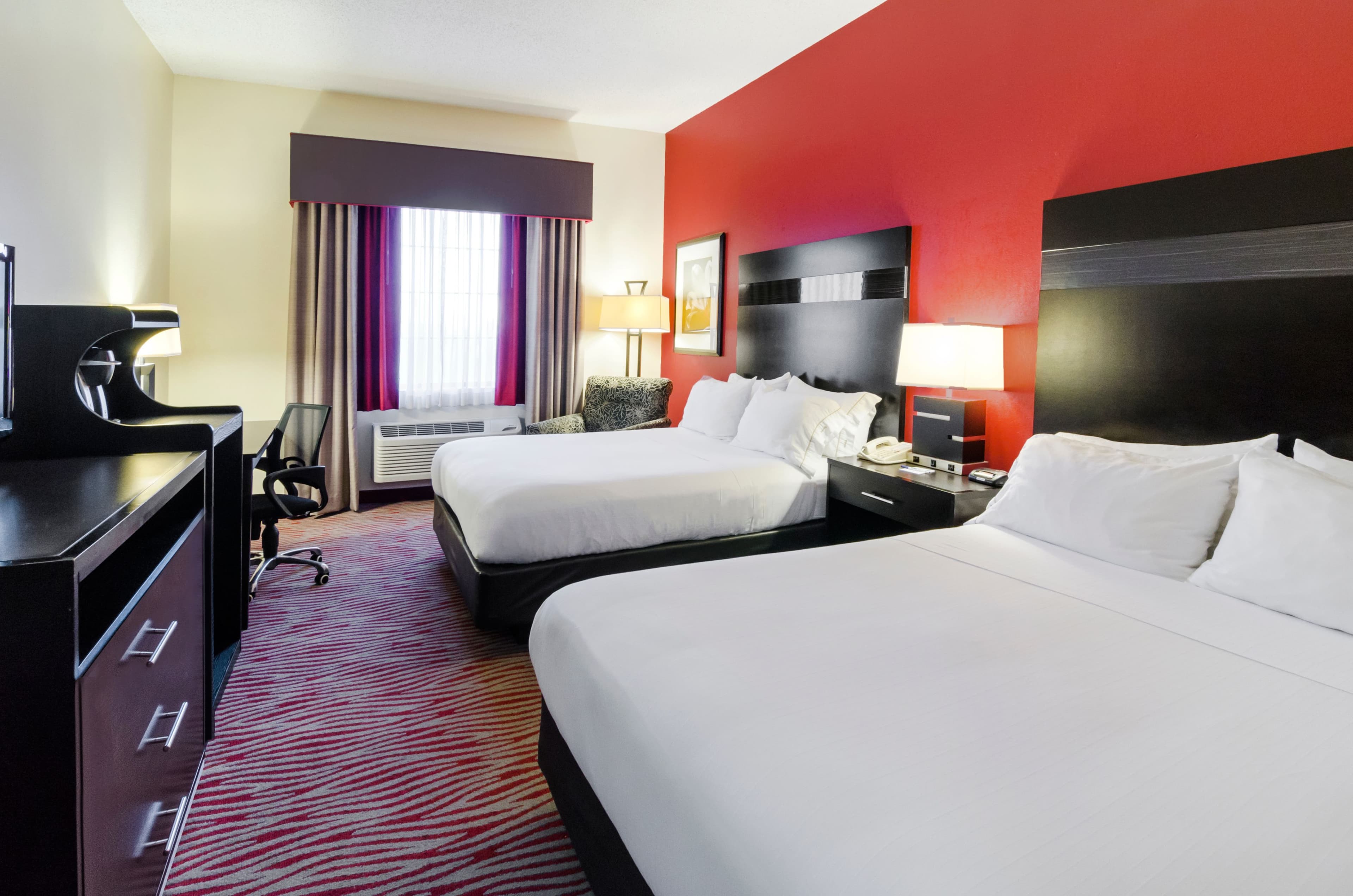 Holiday Inn Express & Suites Vinita — 8